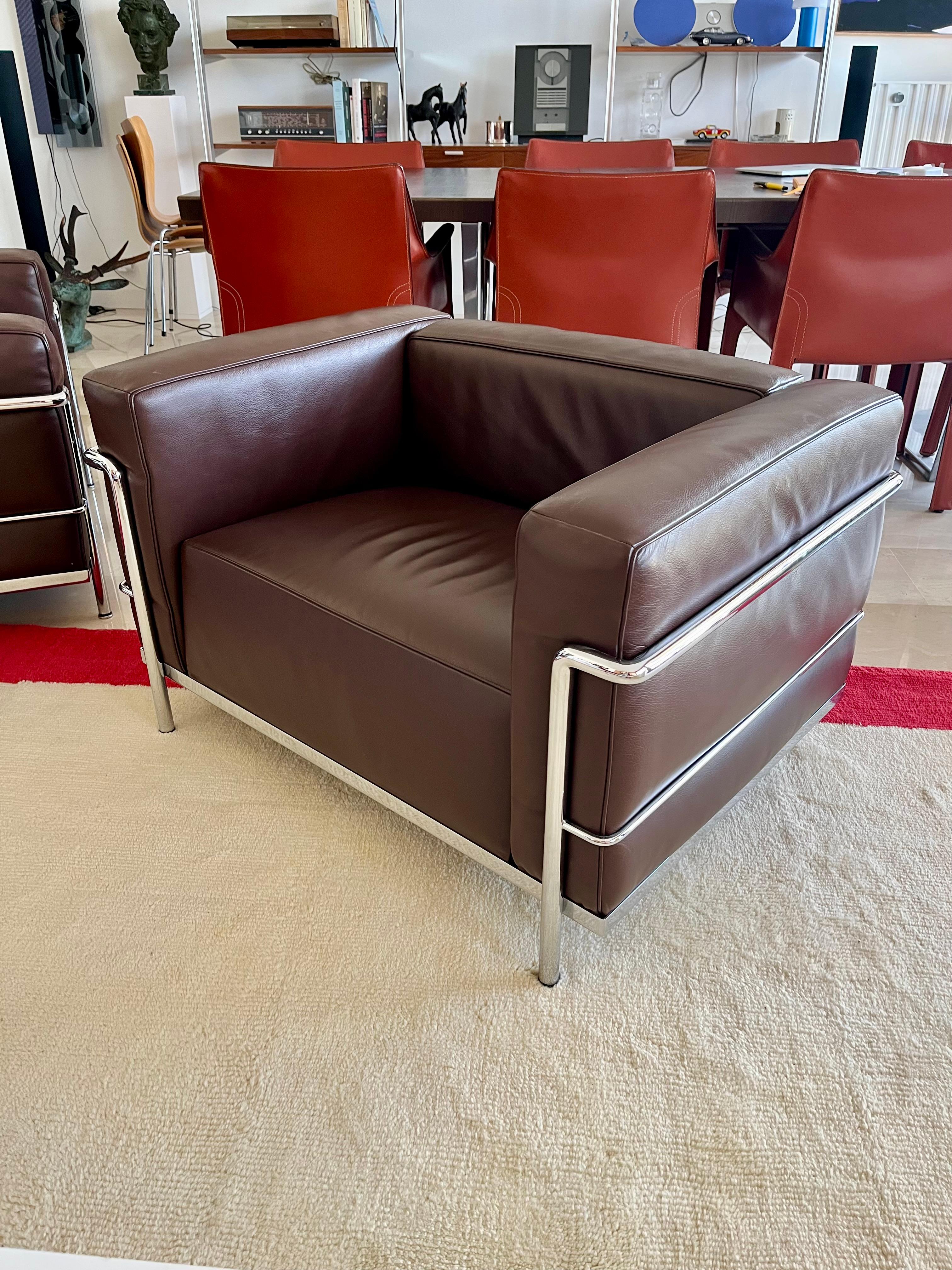 Paire de  Fauteuils LC3, Le Corbusier, Jeanneret & Perriand pour Cassina, années 1990 en vente 7