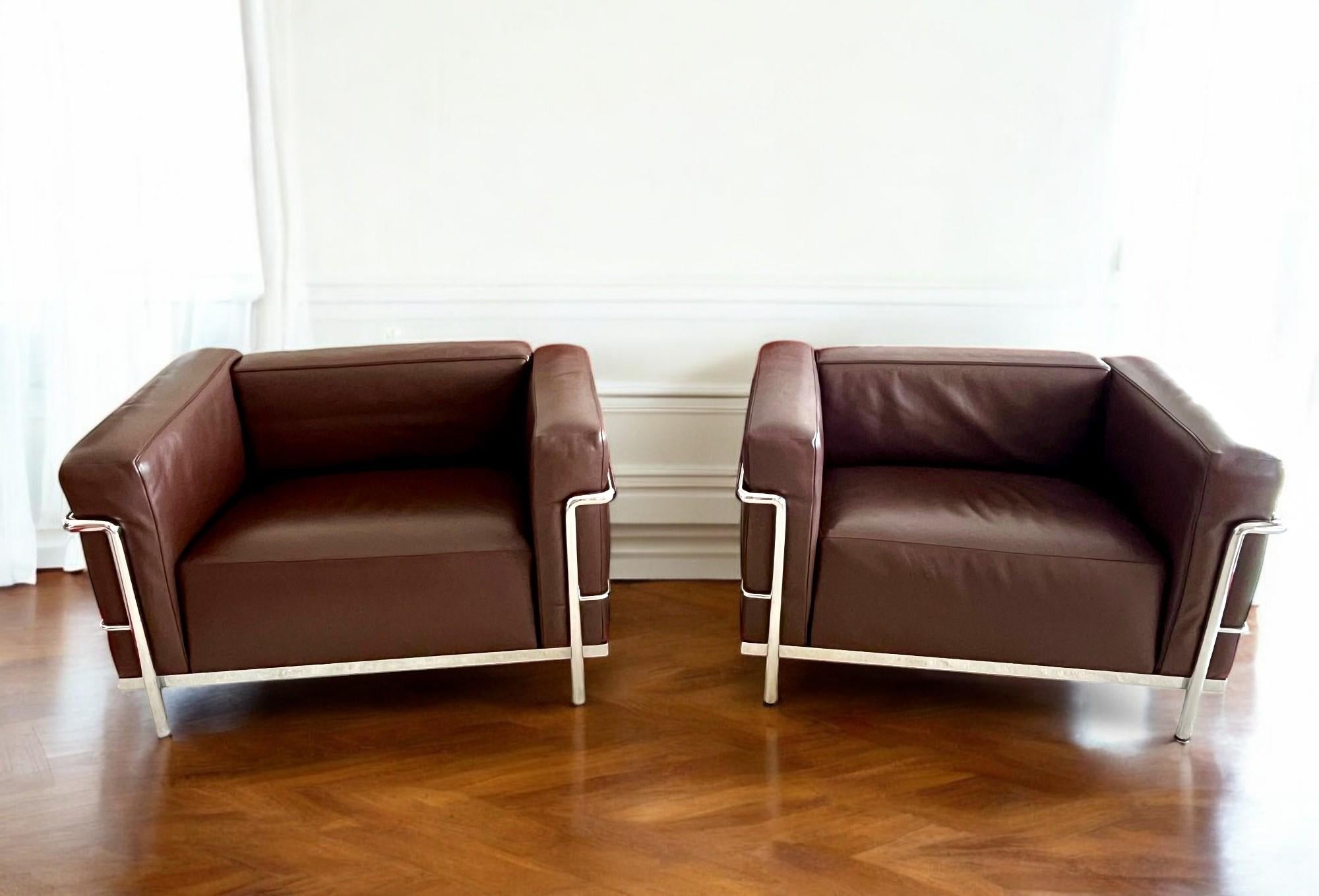 Paire de  Fauteuils LC3, Le Corbusier, Jeanneret & Perriand pour Cassina, années 1990 en vente 12