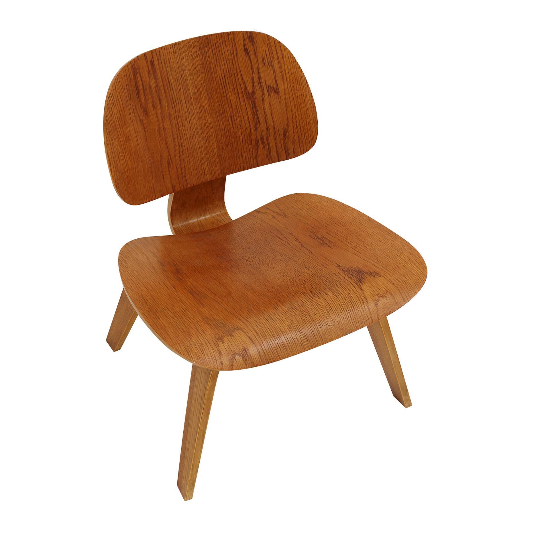 Pareja de sillas LCW de Charles and Ray Eames para Evans, década de 1940 en Bueno estado para la venta en Ibiza, Spain