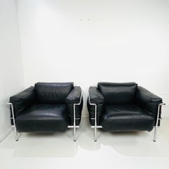 Pareja de sillas Le Corbusier Grand Confort LC3 de Gordon International