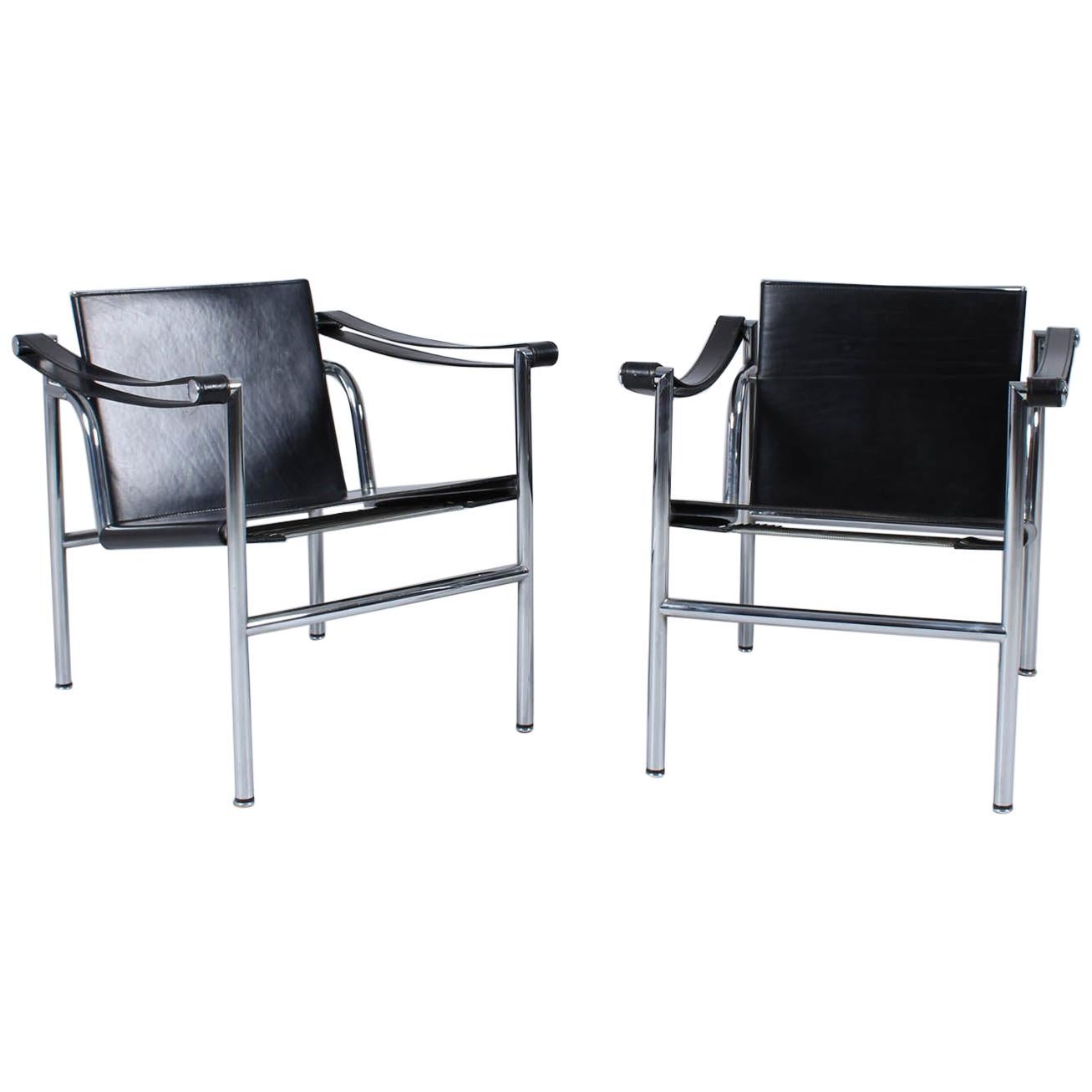 Pair of Le Corbusier LC1 Chairs, Cassina, Mailand 1982, with Original Papers