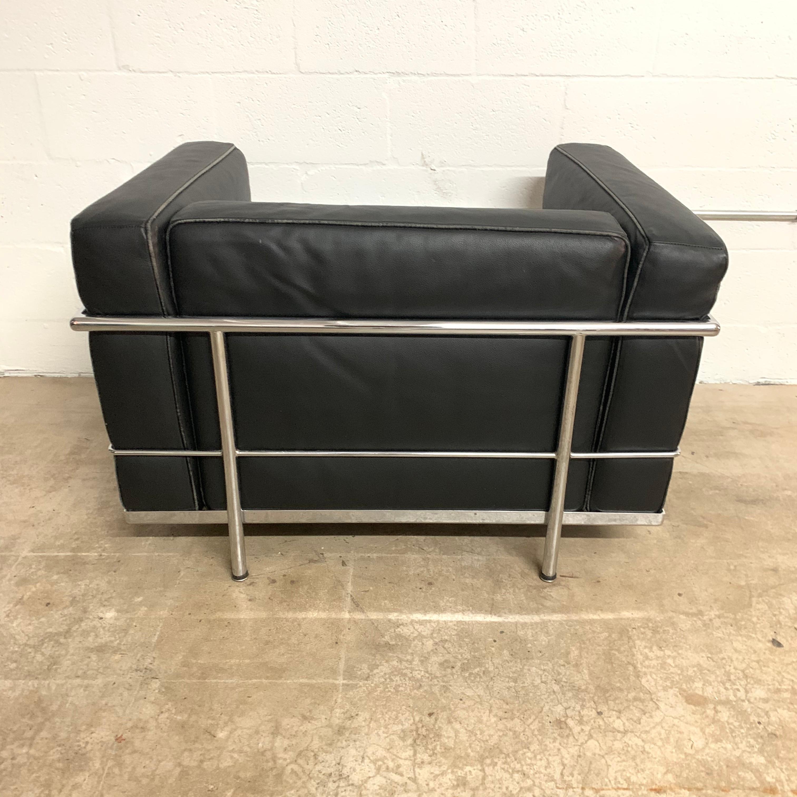 Pair of Le Corbusier LC3 Grand Confort Chairs Black and Chrome 5