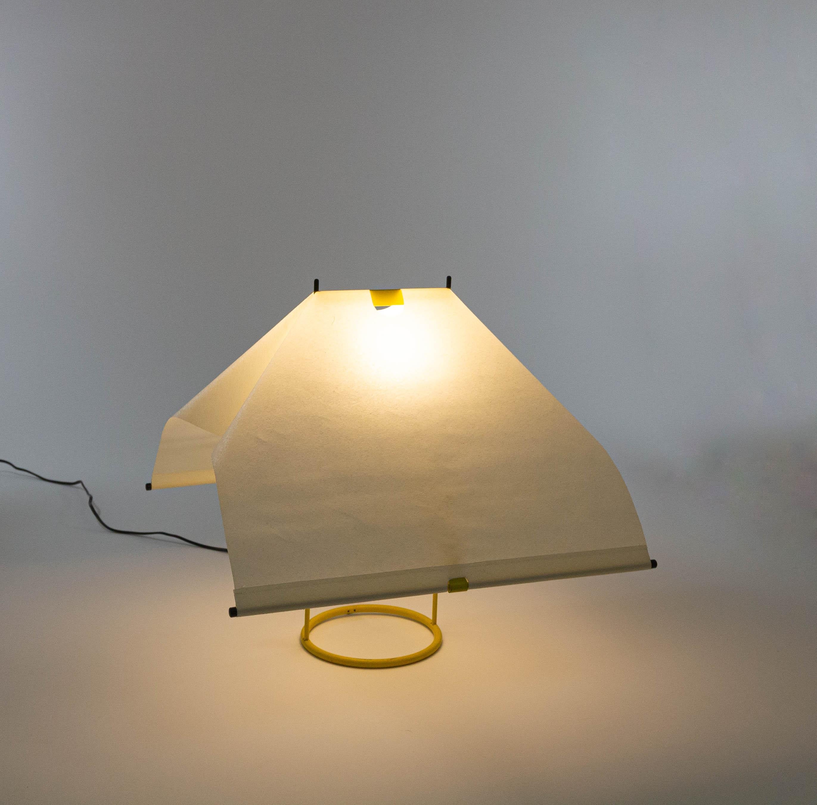 Paire de lampes de table de la série « Le Falene » de Piero De Martini pour Arteluce, années 1980 en vente 3