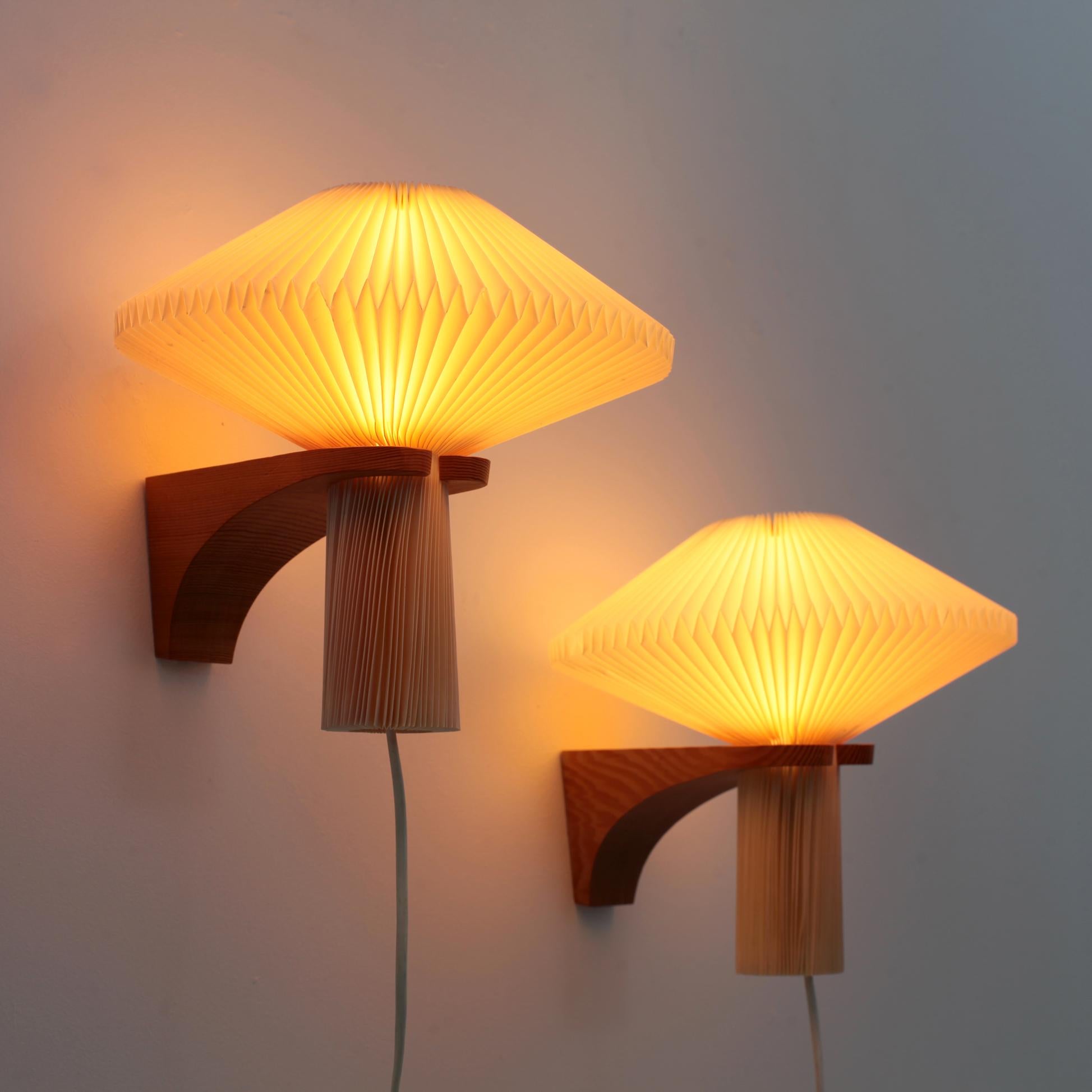 Rare pair of Le Klint wall lamps or sconces designed in 1957 by Danish designer Vilhelm Wohlert for Le Klint.
Model 204 or 