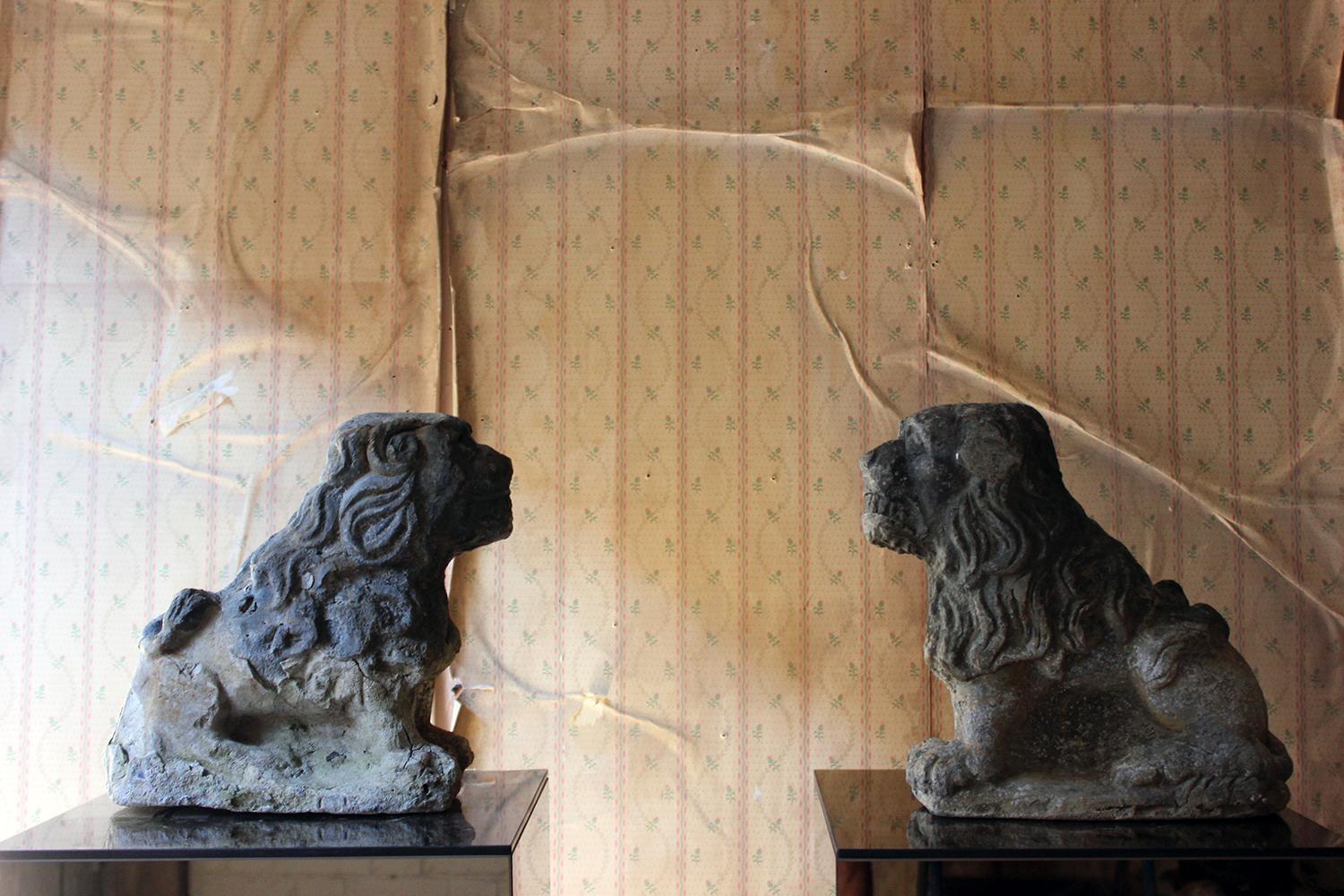Pair of Lead Cistern Supports Formed as Seated Lion-Dogs, circa 1900 In Fair Condition In Bedford, Bedfordshire