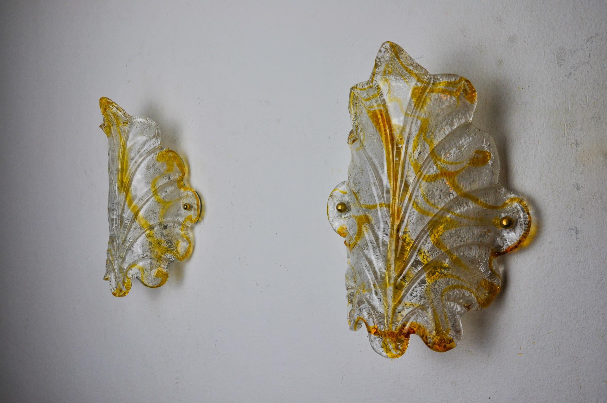 Hollywood Regency Pair of Leaf sconces by Murano Mazzega in orange frosted glass Italy 1970 For Sale