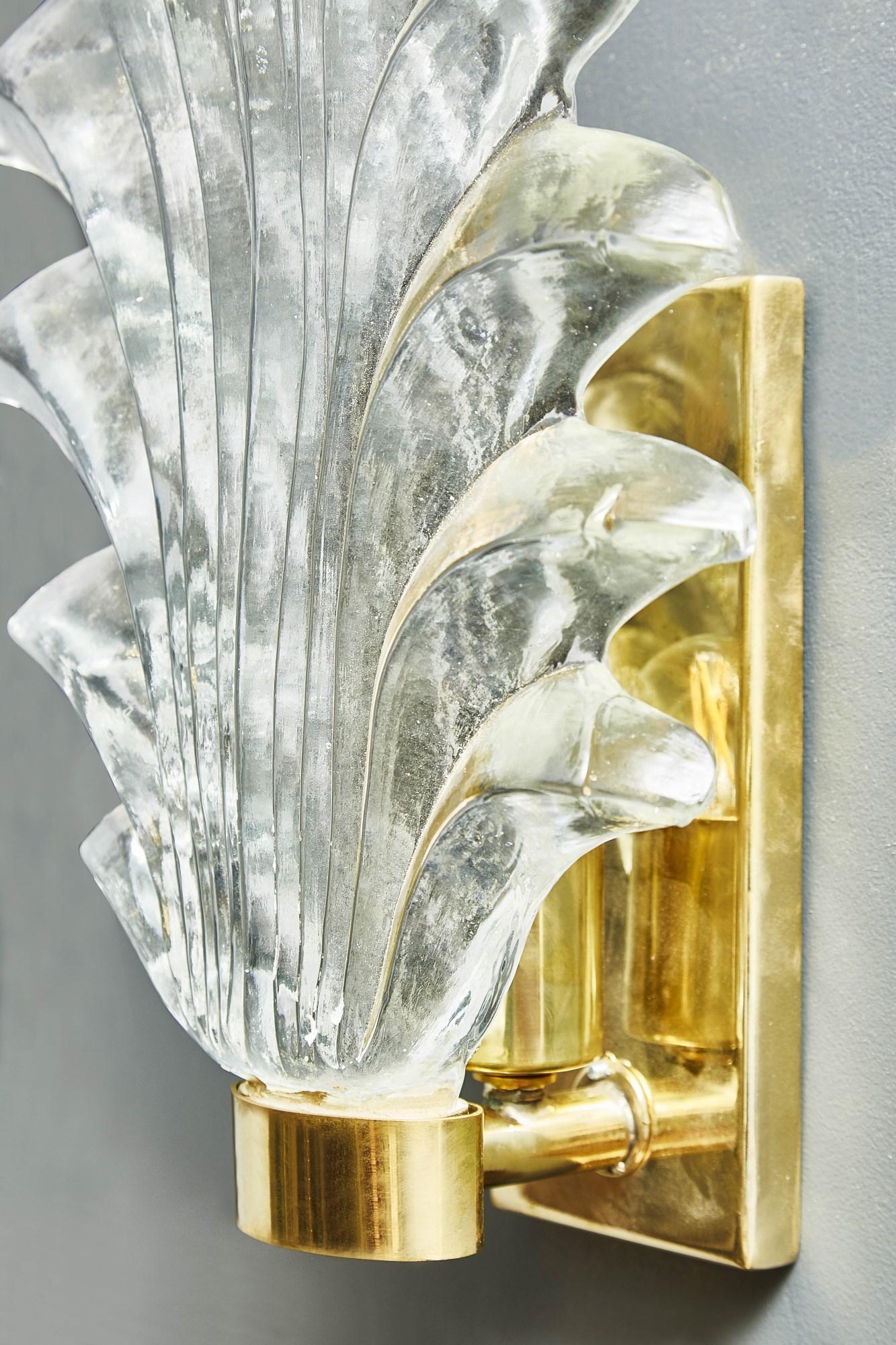 XXIe siècle et contemporain Paire d'appliques « Feuille » en verre de Murano par Studio Glustin en vente