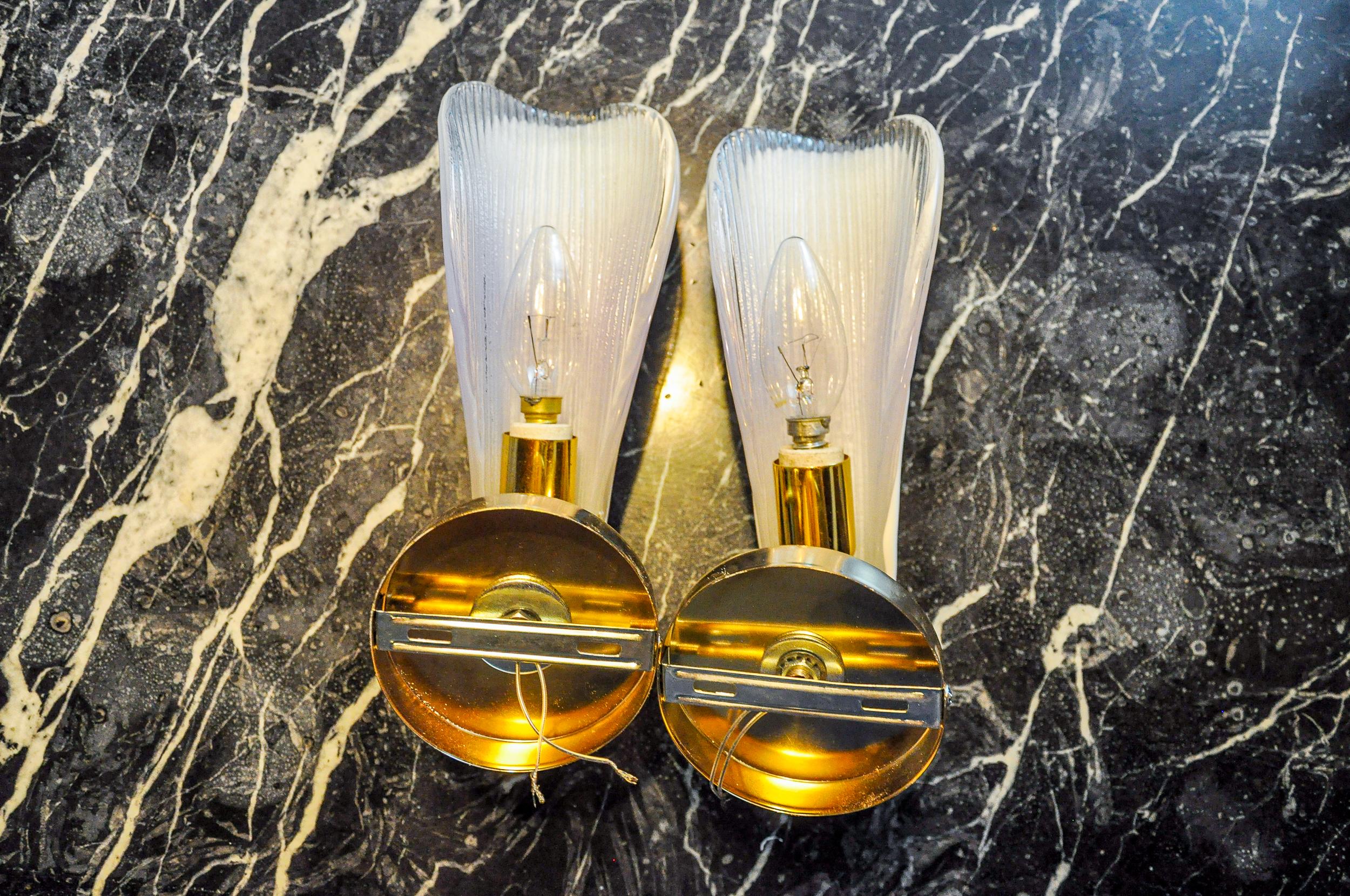 Crystal Pair of 