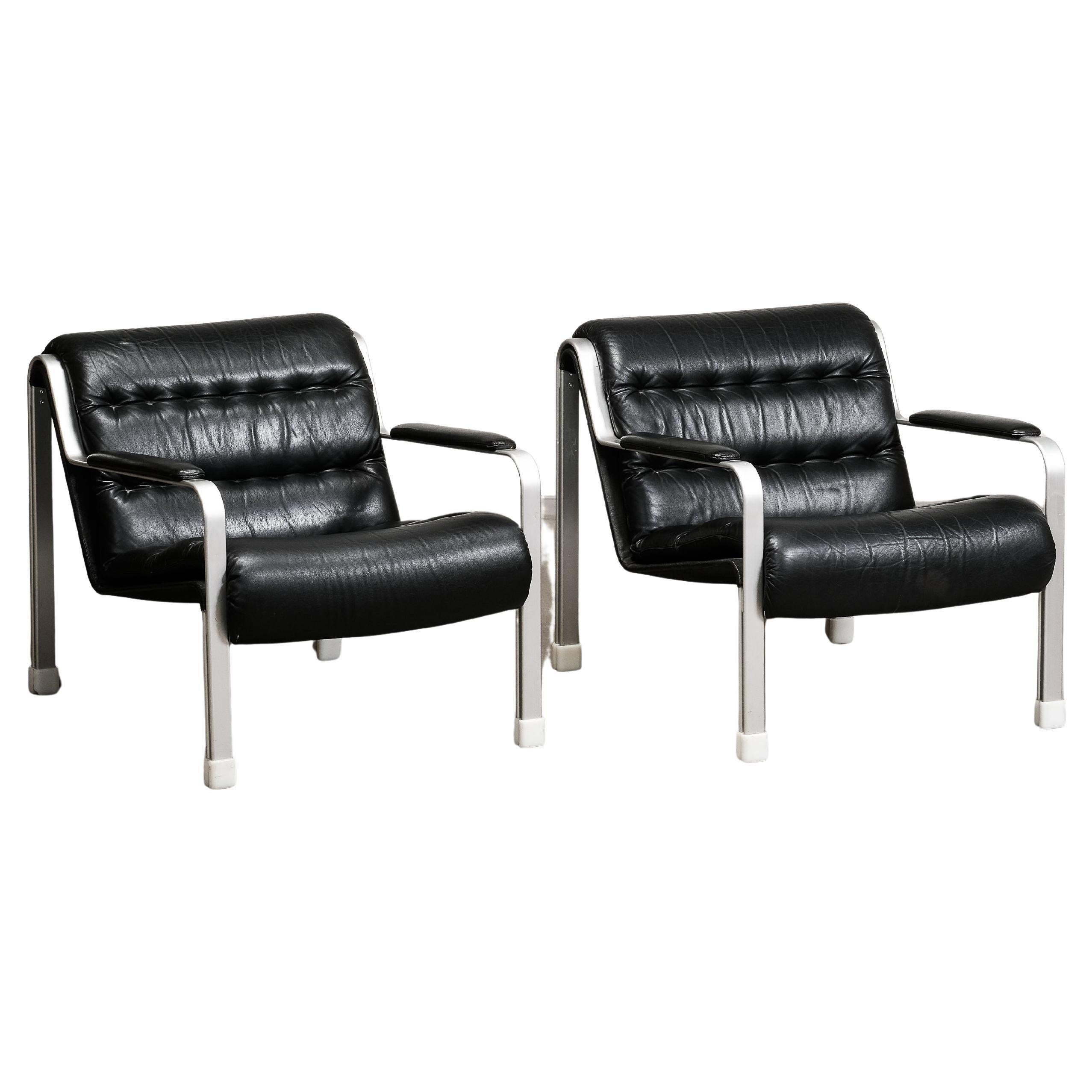 Paire de chaises longues en cuir et aluminium, Suède, années 1970