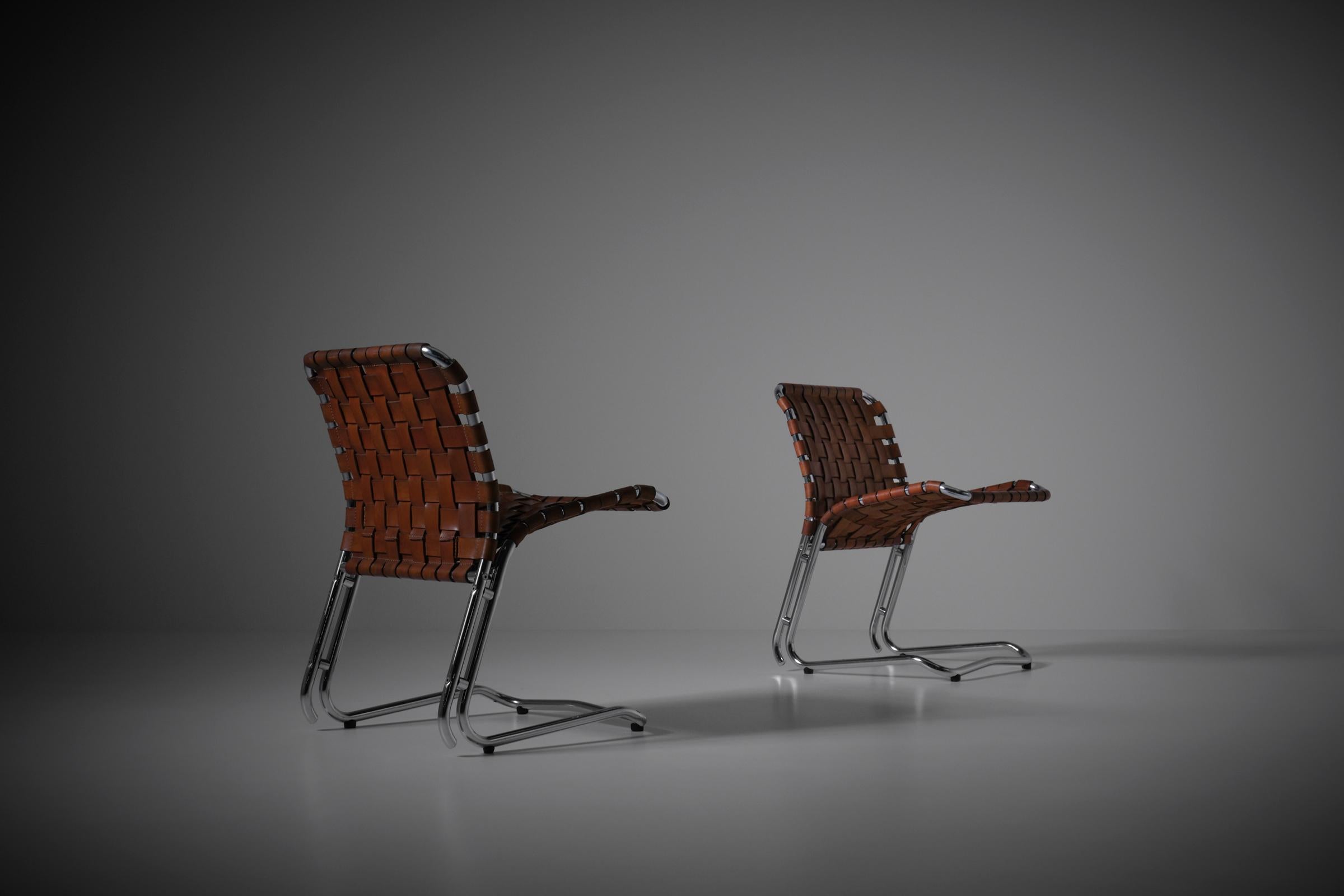 Pair of leather and chrome side chairs, Italy 1960s In Good Condition For Sale In Rotterdam, NL