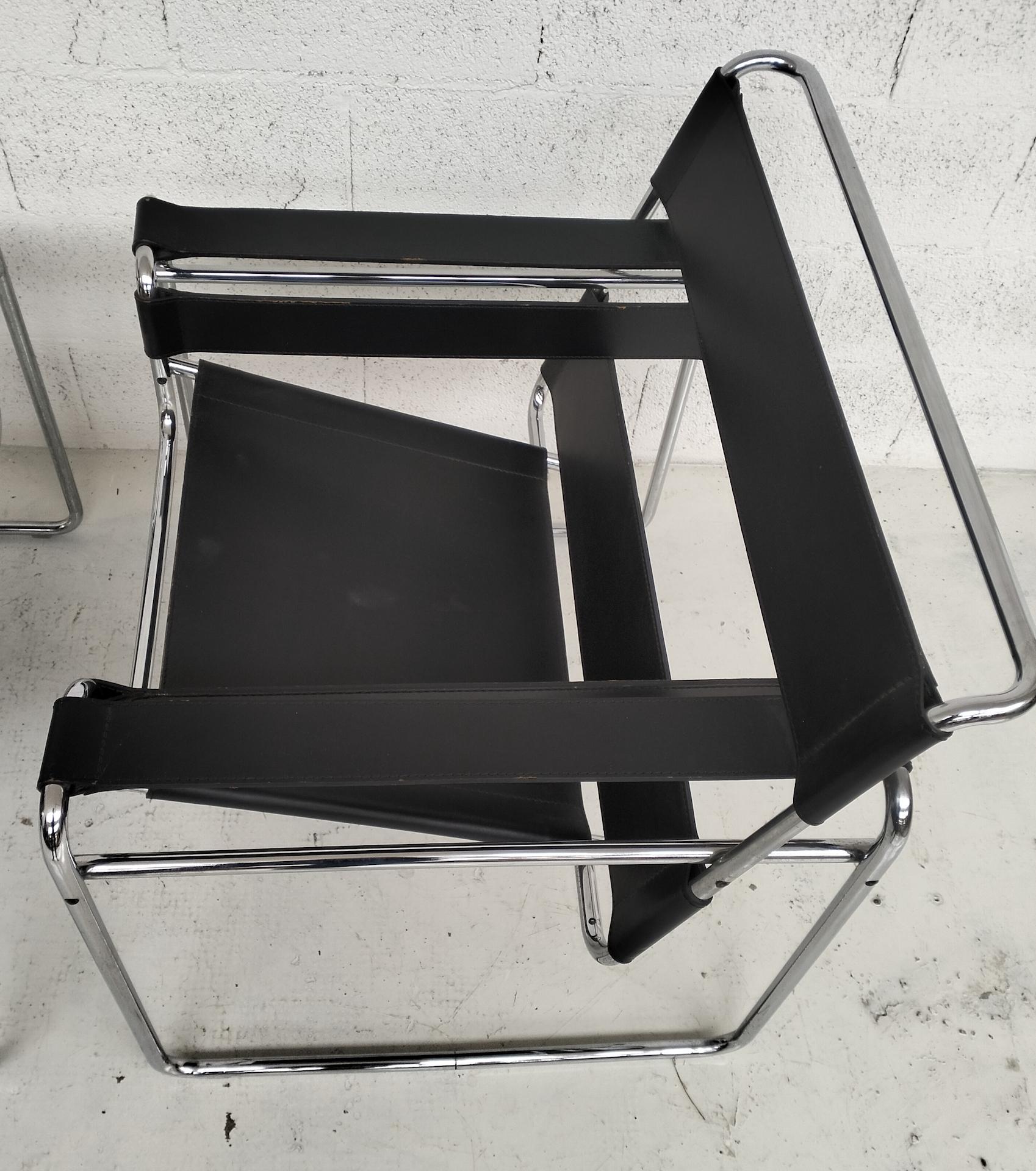 Pair of leather and metal Wassily armchairs by M. Breuer for Gavina  60's, 70's 13