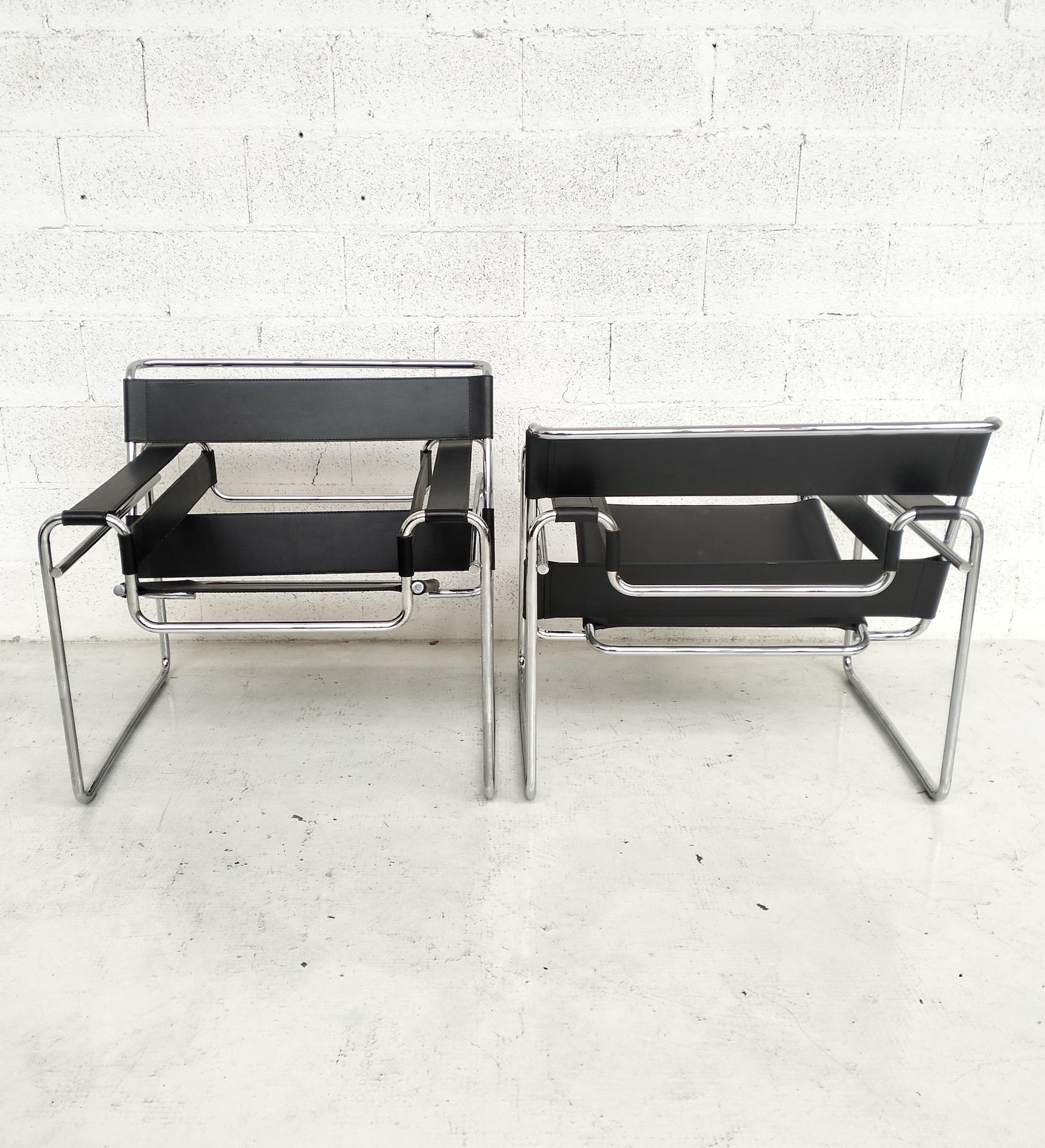 Pair of leather and metal Wassily armchairs by M. Breuer for Gavina  60's, 70's 1