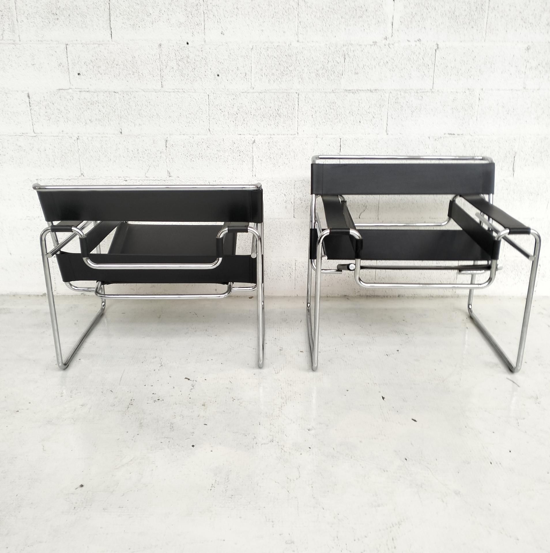 Pair of leather and metal Wassily armchairs by M. Breuer for Gavina  60's, 70's 2
