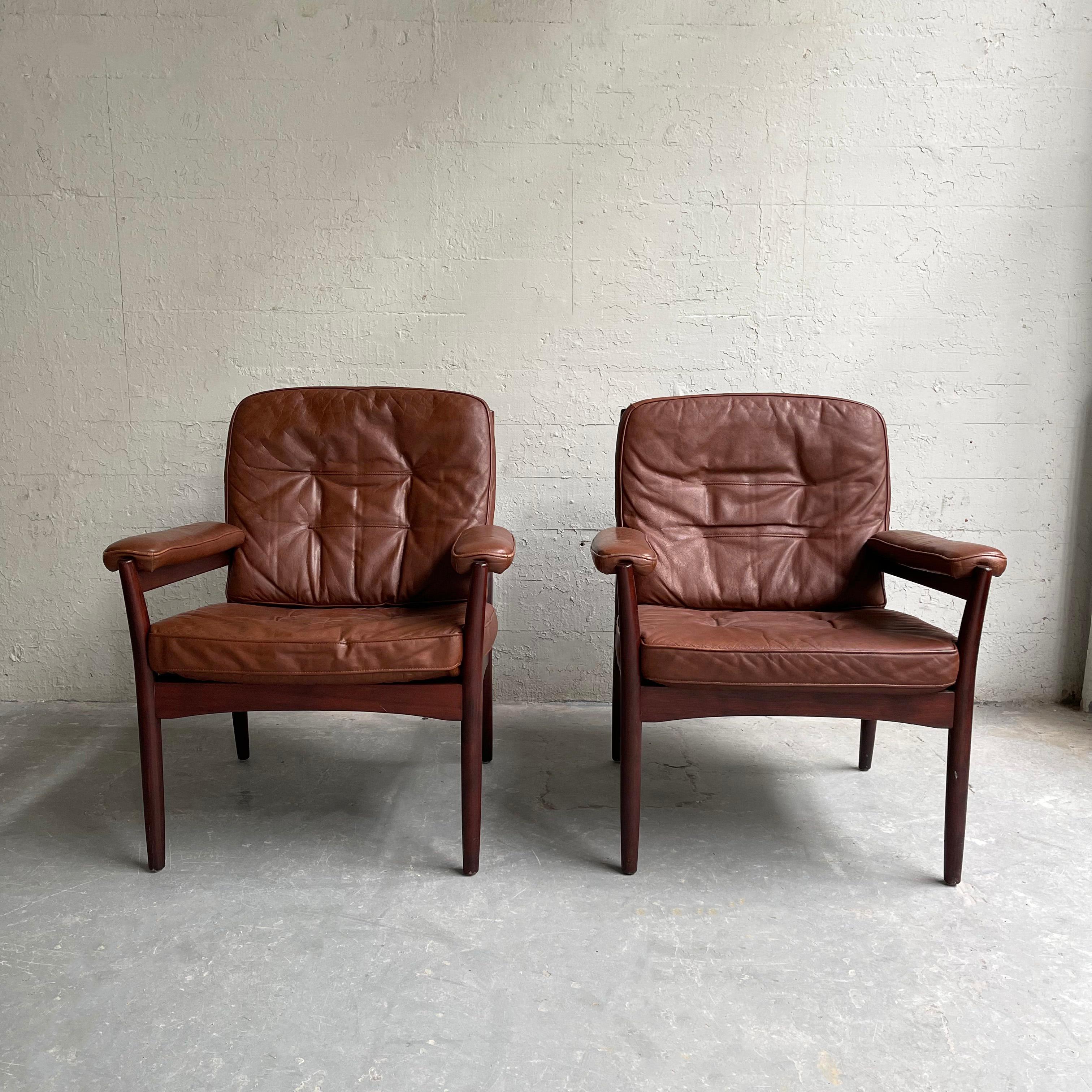 20th Century Pair of Leather and Rosewood Armchairs by Göte Möbel Sweden