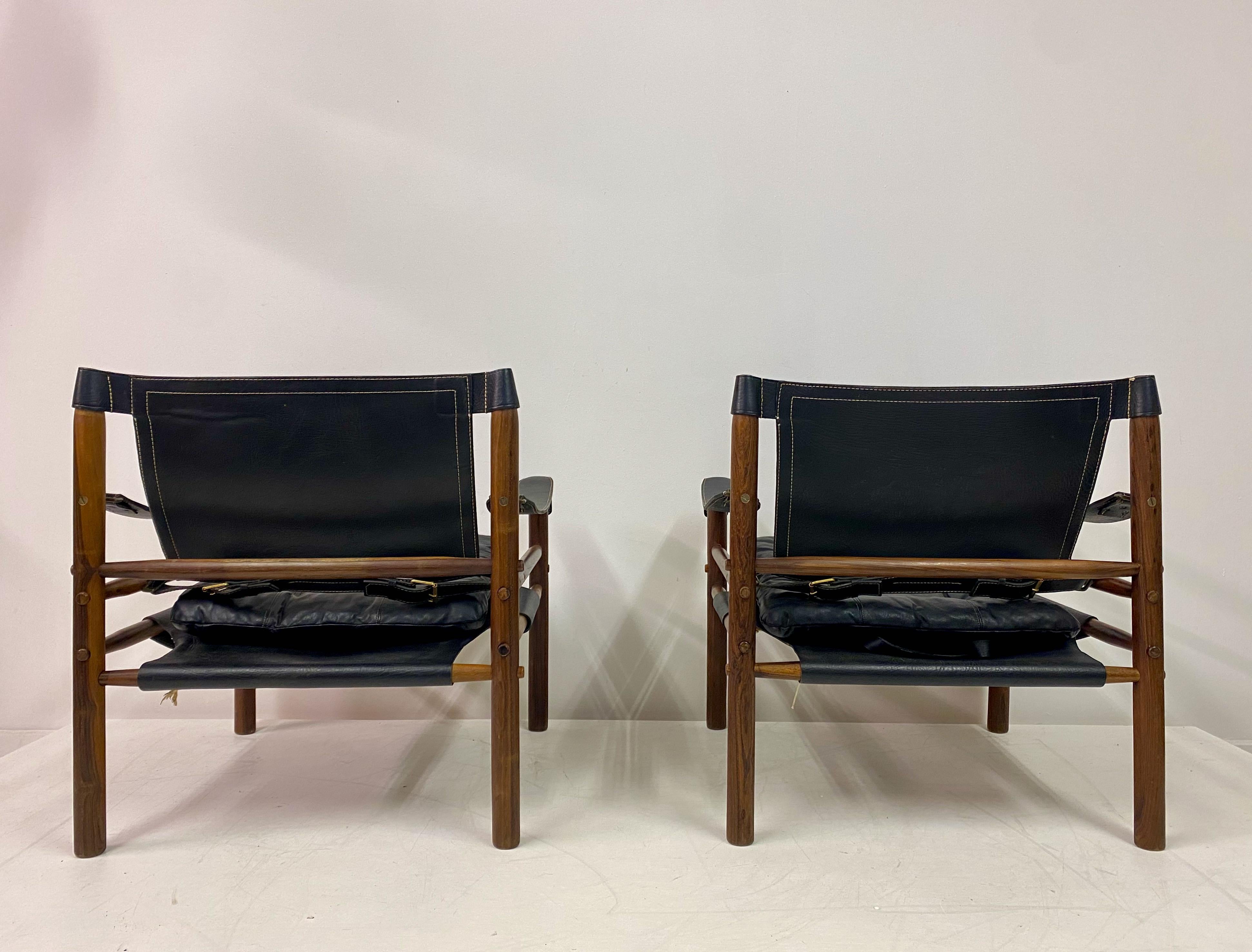 Pair of Leather and Rosewood Sirocco Safari Chairs by Arne Norell 5
