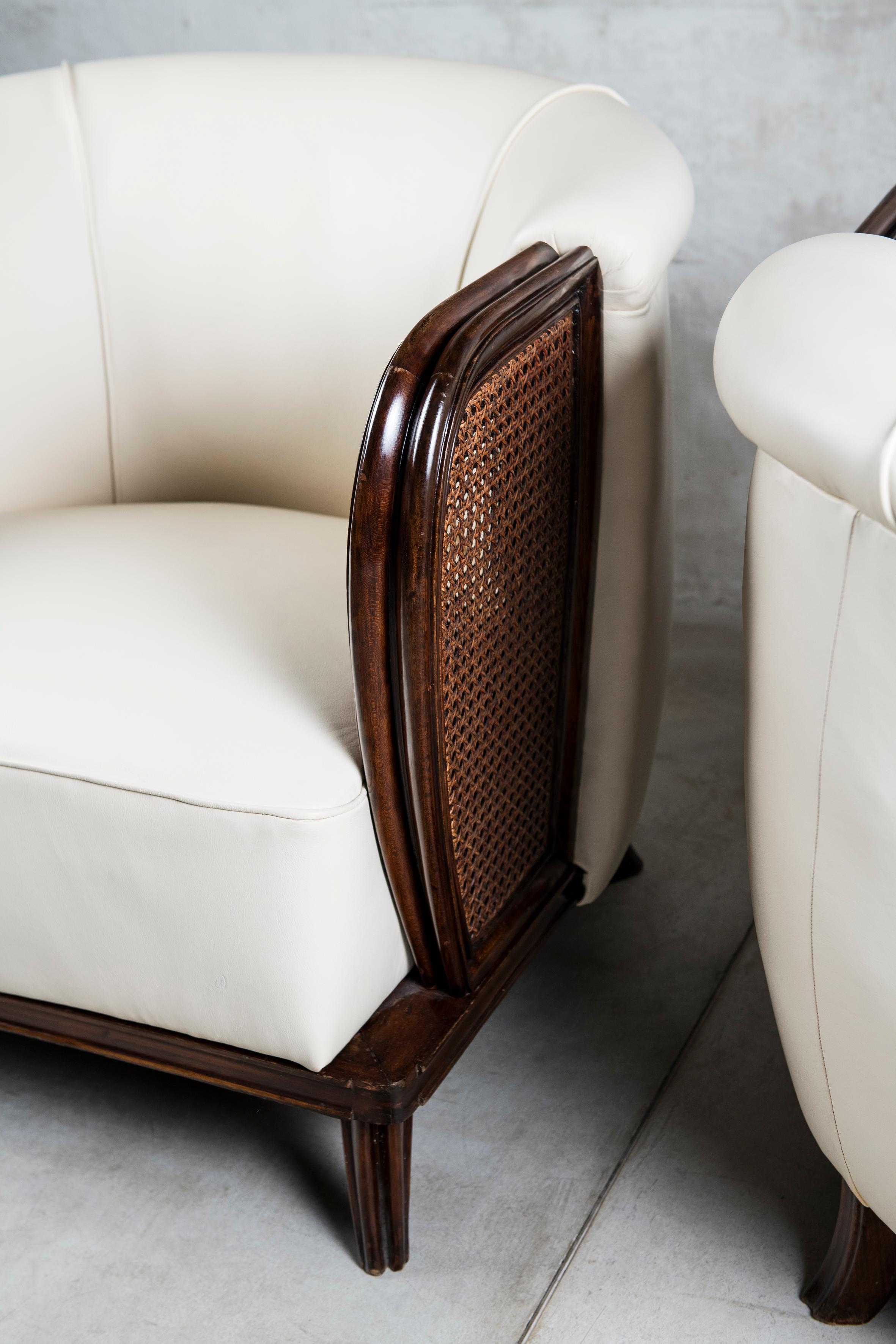 Argentine Pair of Leather and Wood Armchairs by Englander and Bonta, Argentina, 1940