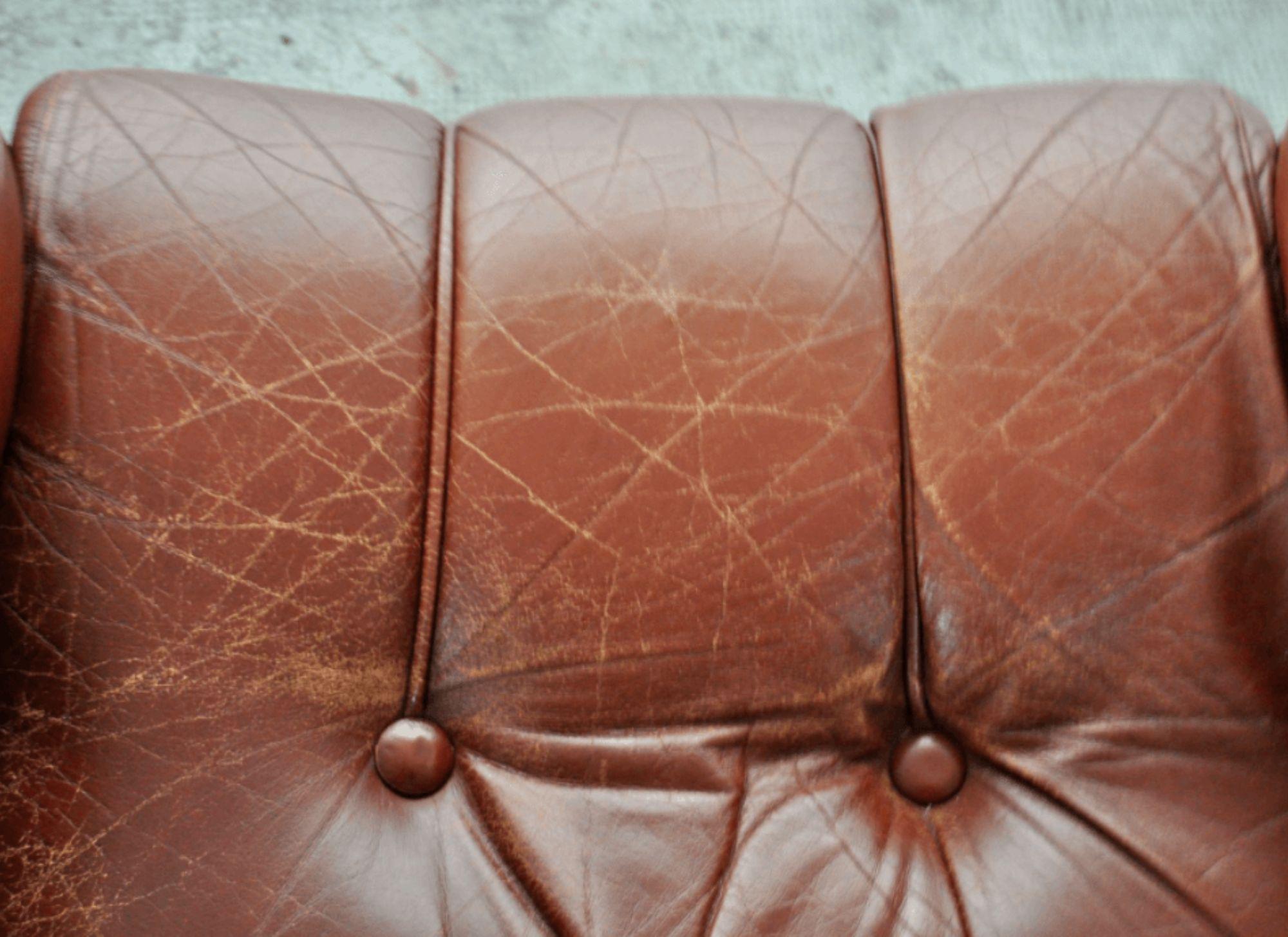Late 20th Century Paire de fauteuils en cuir, 1970 en vente