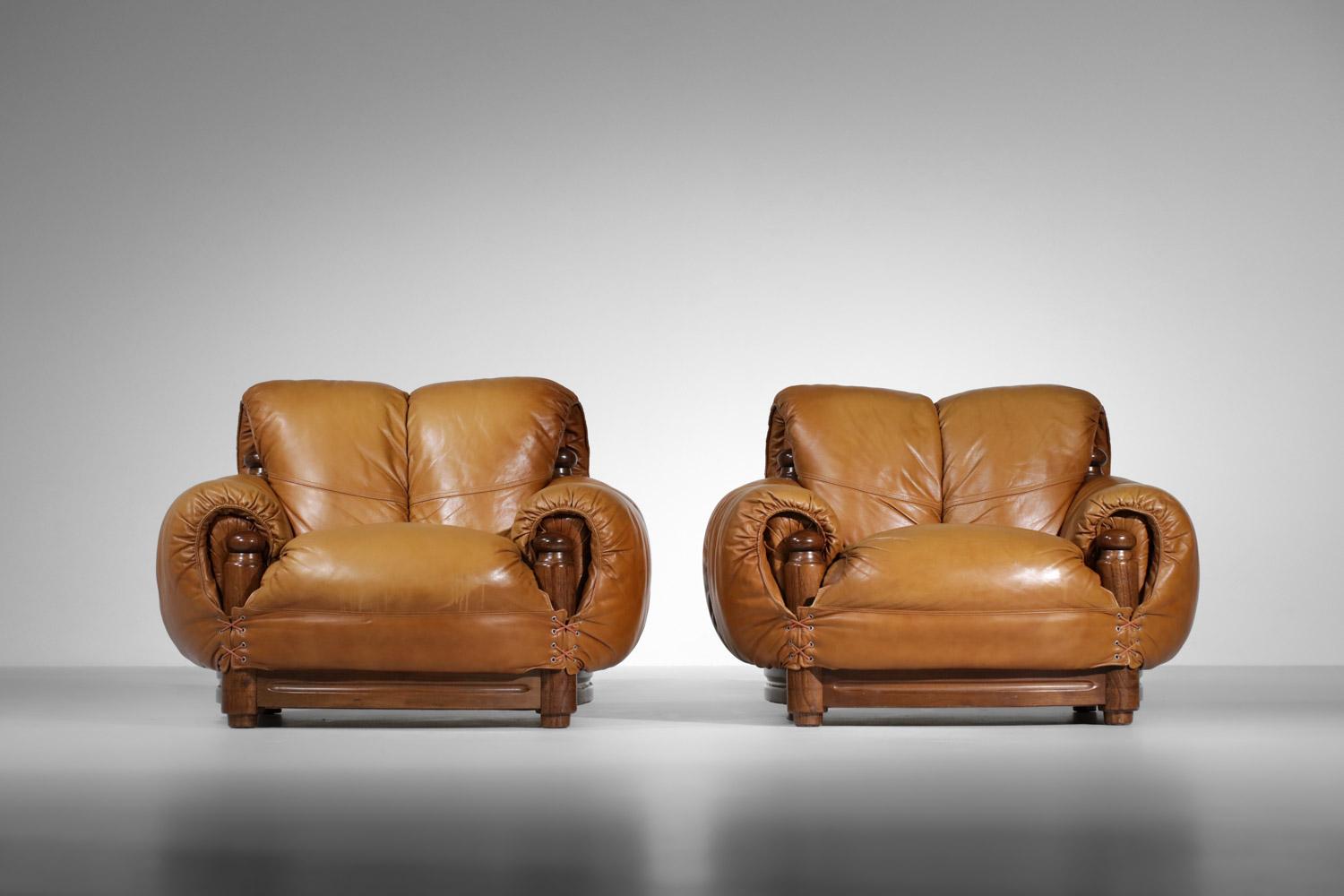 Pair of leather armchairs cognac curved ball years 70 For Sale 3
