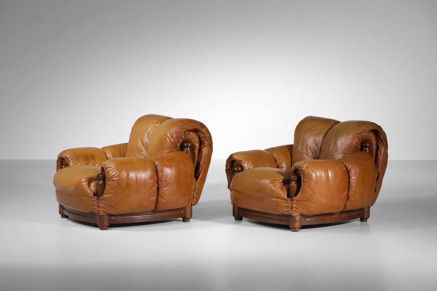 Pair of leather armchairs cognac curved ball years 70 For Sale 9