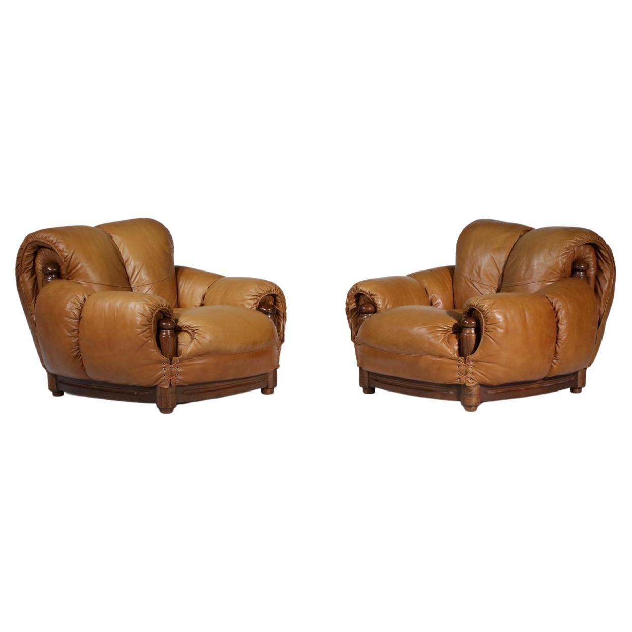 Paire de fauteuils en cuir à boules courbes cognac, années 70 en vente