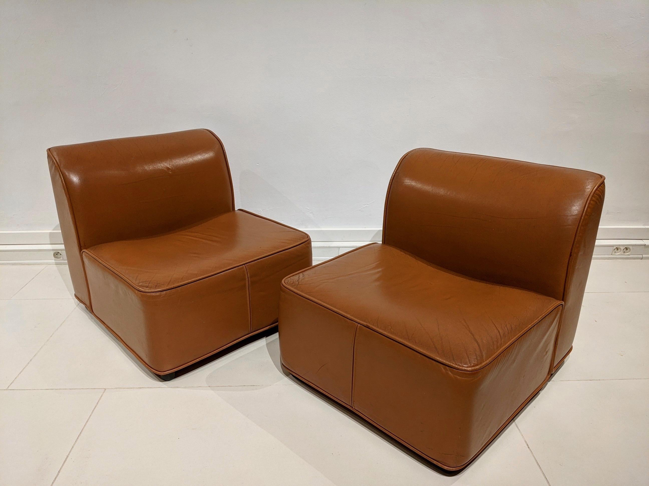 Pair of leather armchairs in camel colour. Very good condition.
 