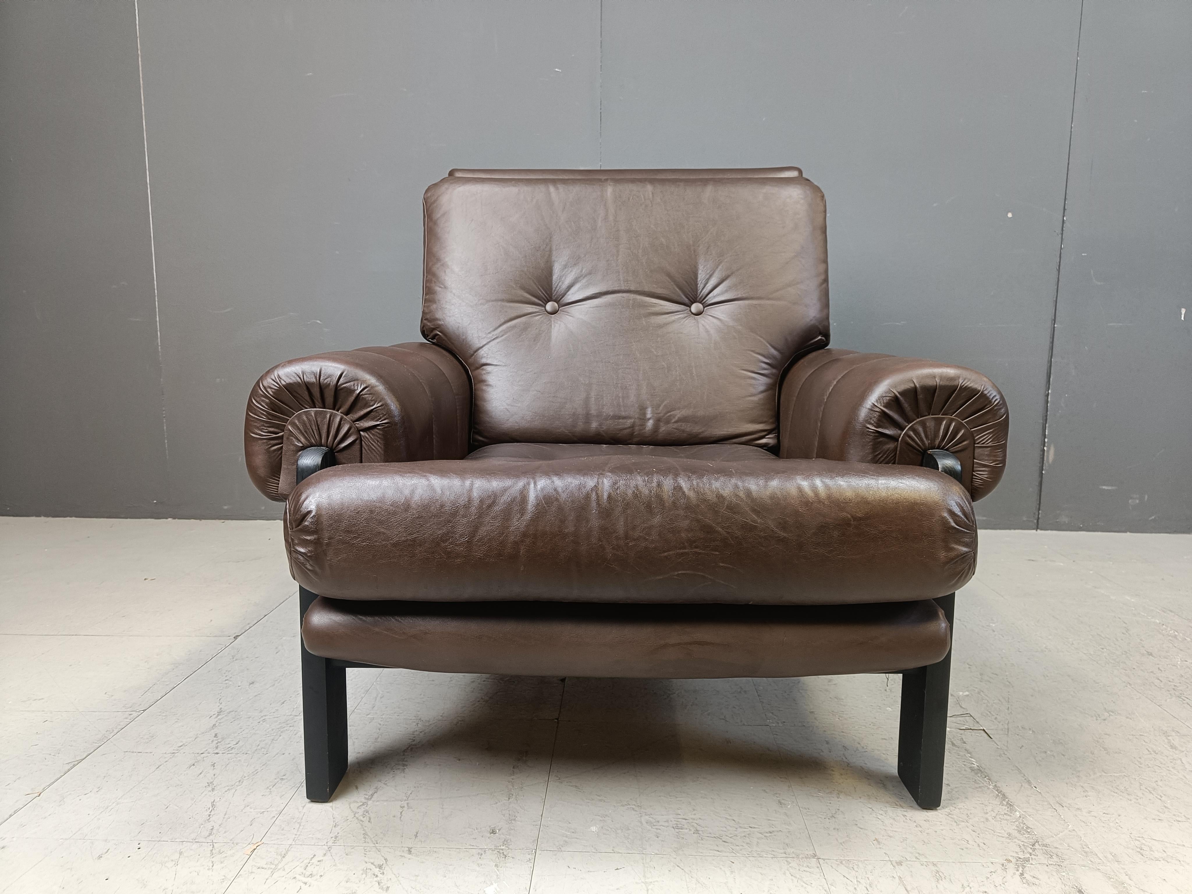 Coppia di poltrone in pelle realizzate in Danimarca, anni '60 in vendita 4