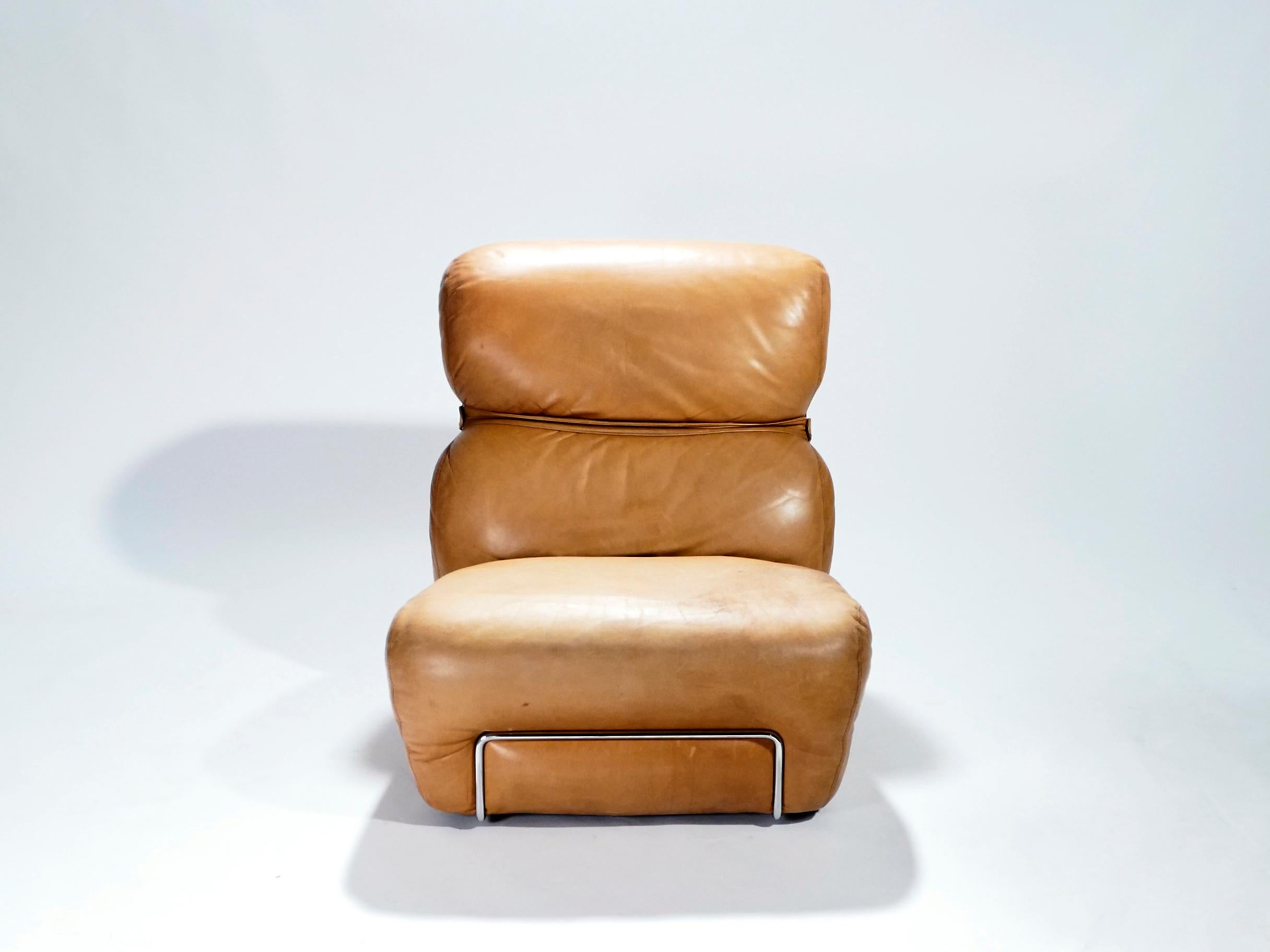 Pair of Leather Armchairs with Ottomans Gianfranco Frattini, 1970s 1