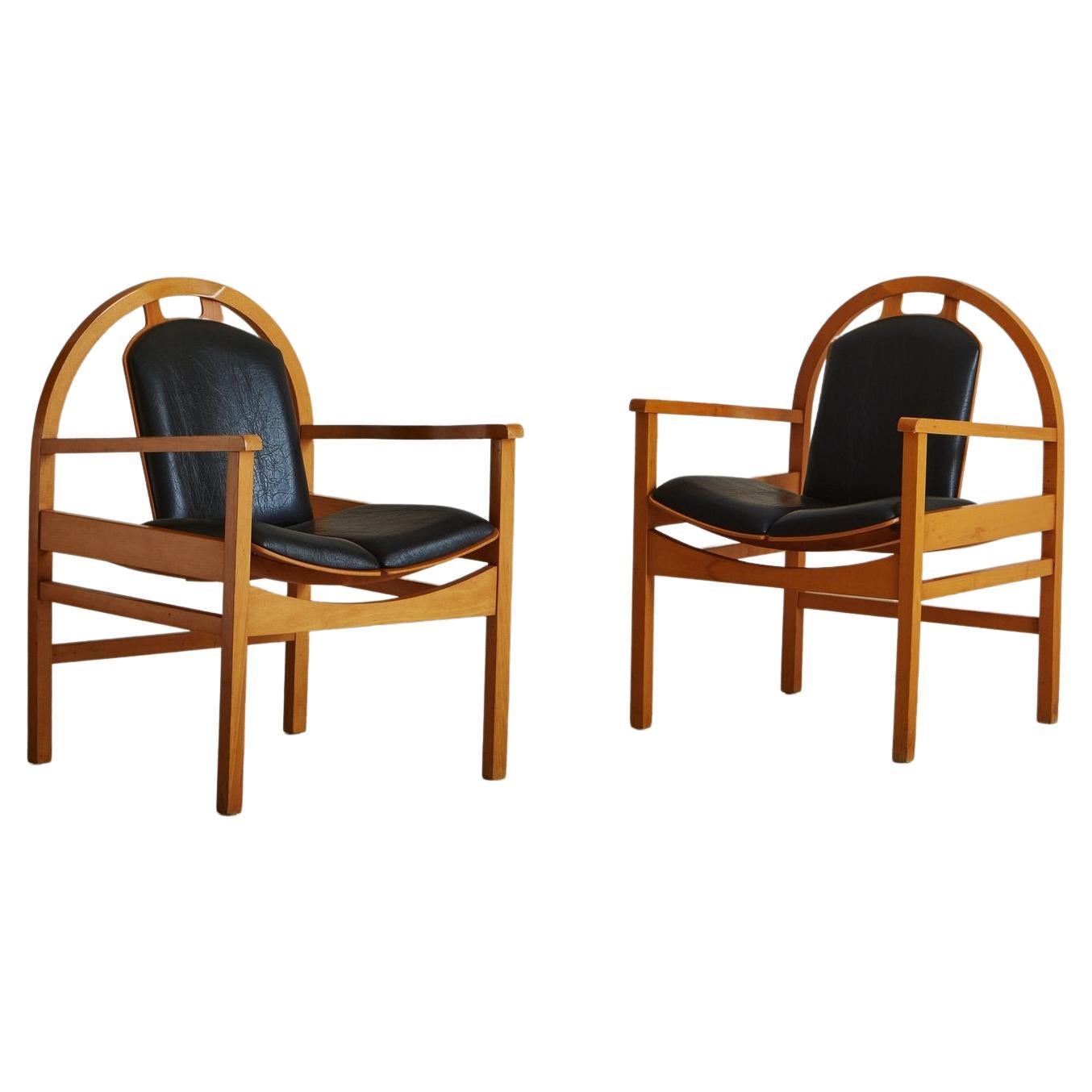 Pair of Leather + Beechwood Argos Lounge Chairs by Baumann, France, 1970s For Sale