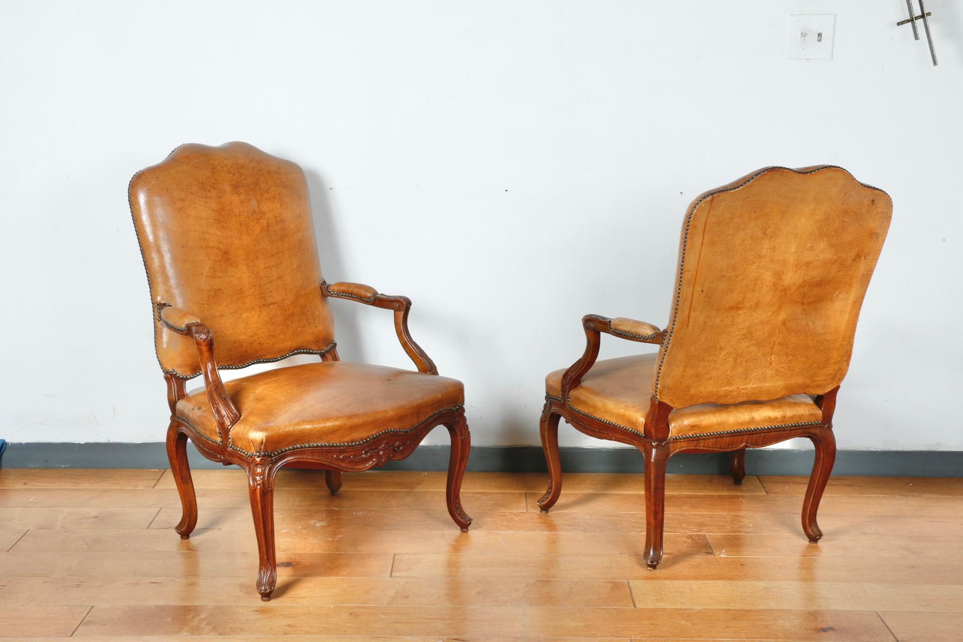 Pair of Leather Bergere Chairs For Sale 1