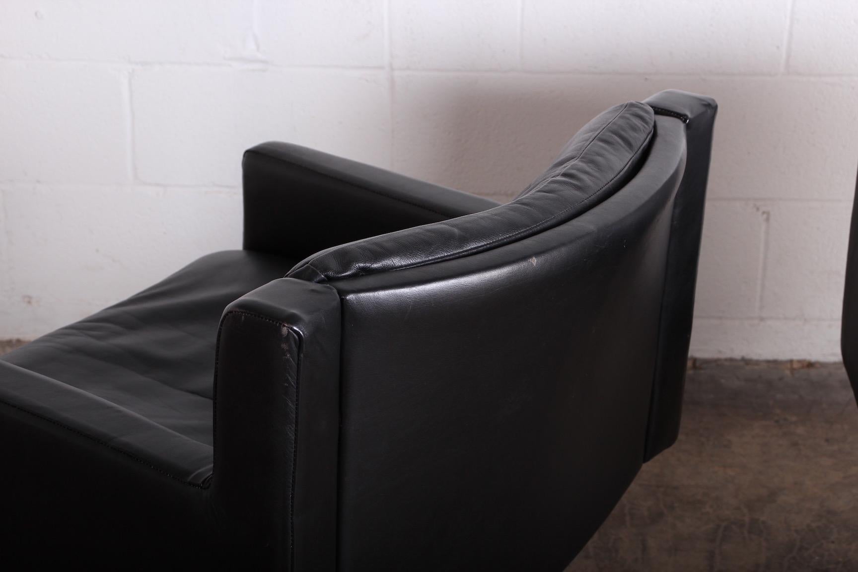 Mid-20th Century Pair of Leather Chairs by Robert Haussmann for Stendig