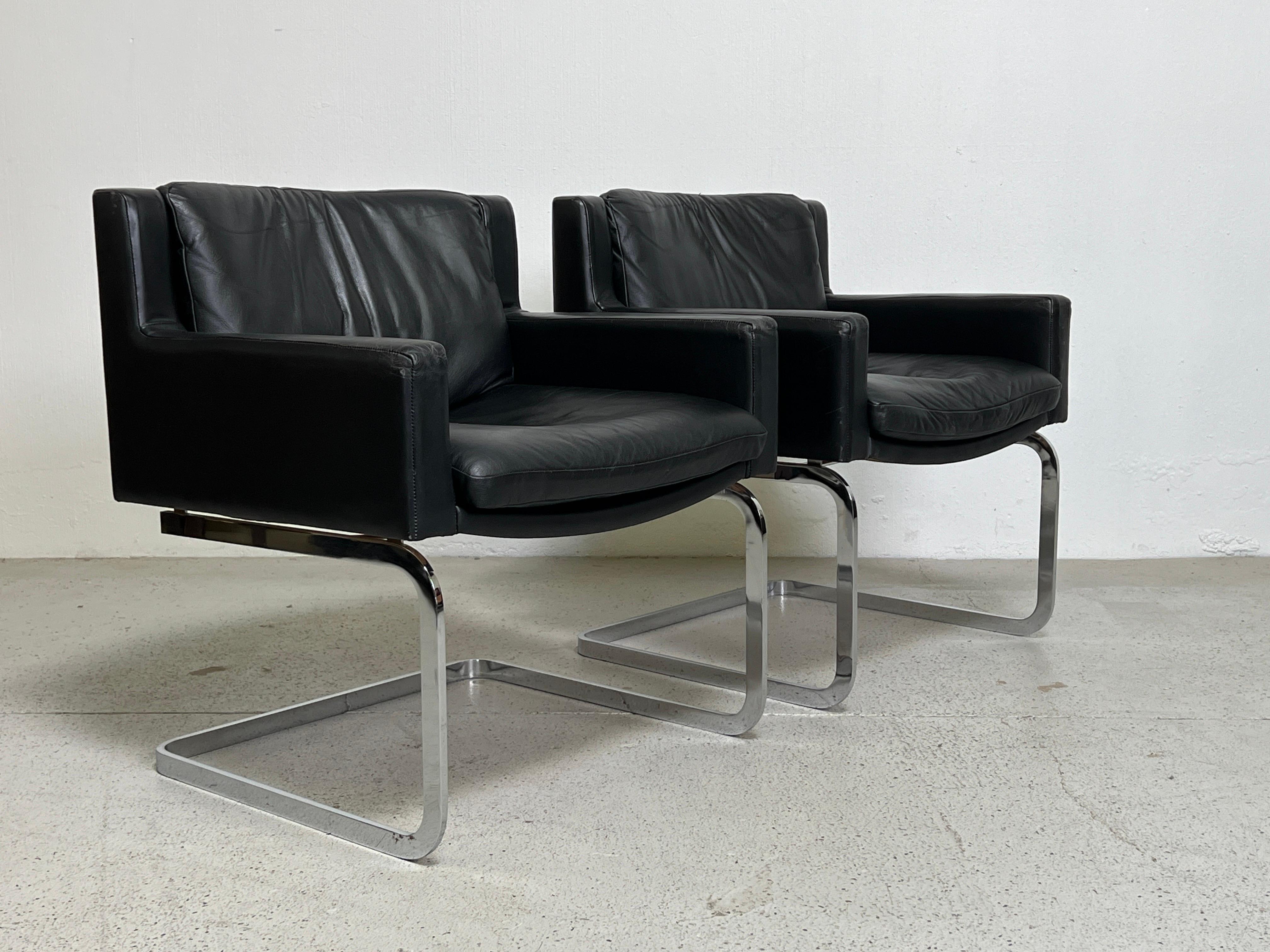 Pair of Leather Chairs by Robert Haussmann for Stendig For Sale 1