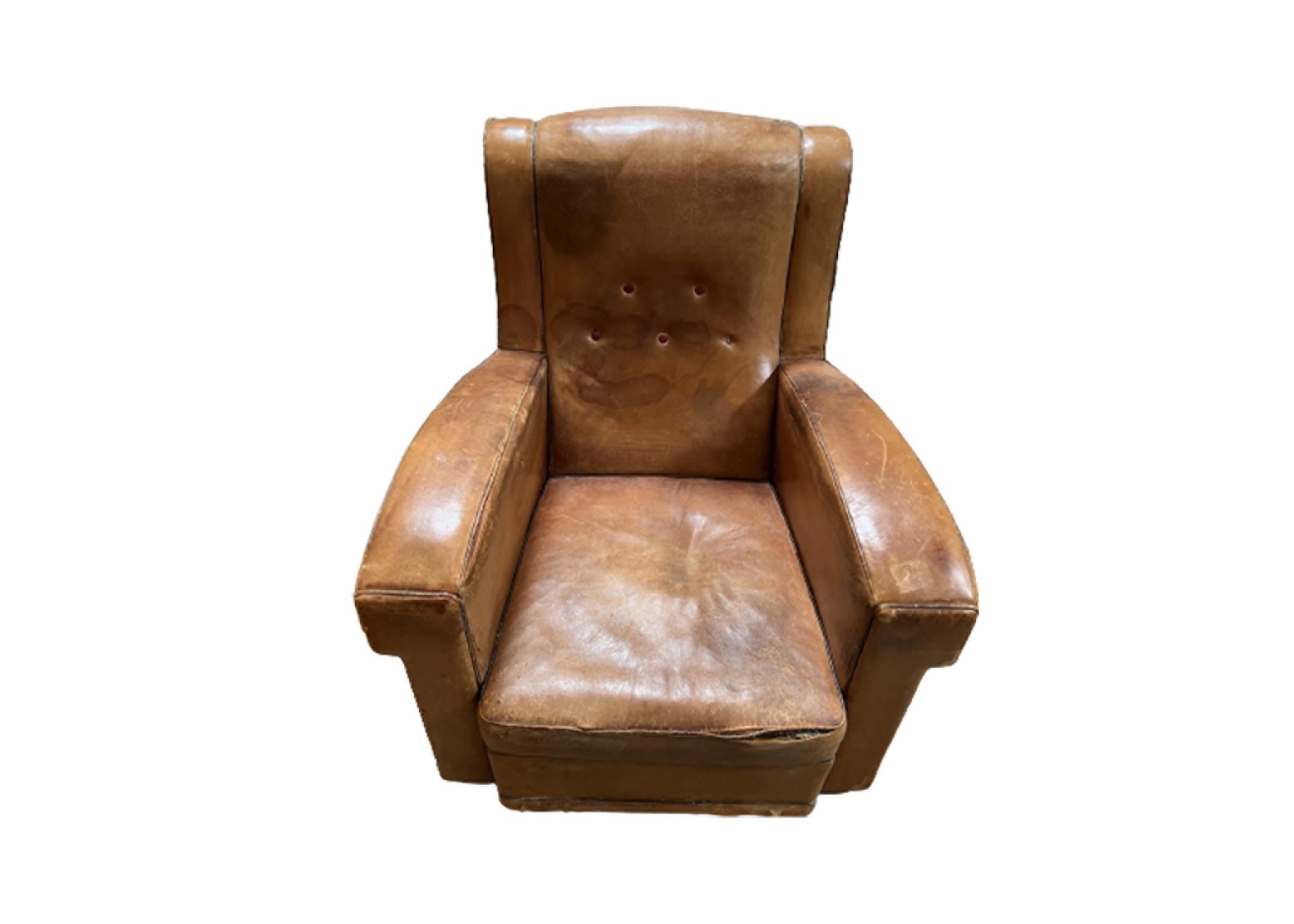 Mid-20th Century Pair of Leather Chairs For Sale