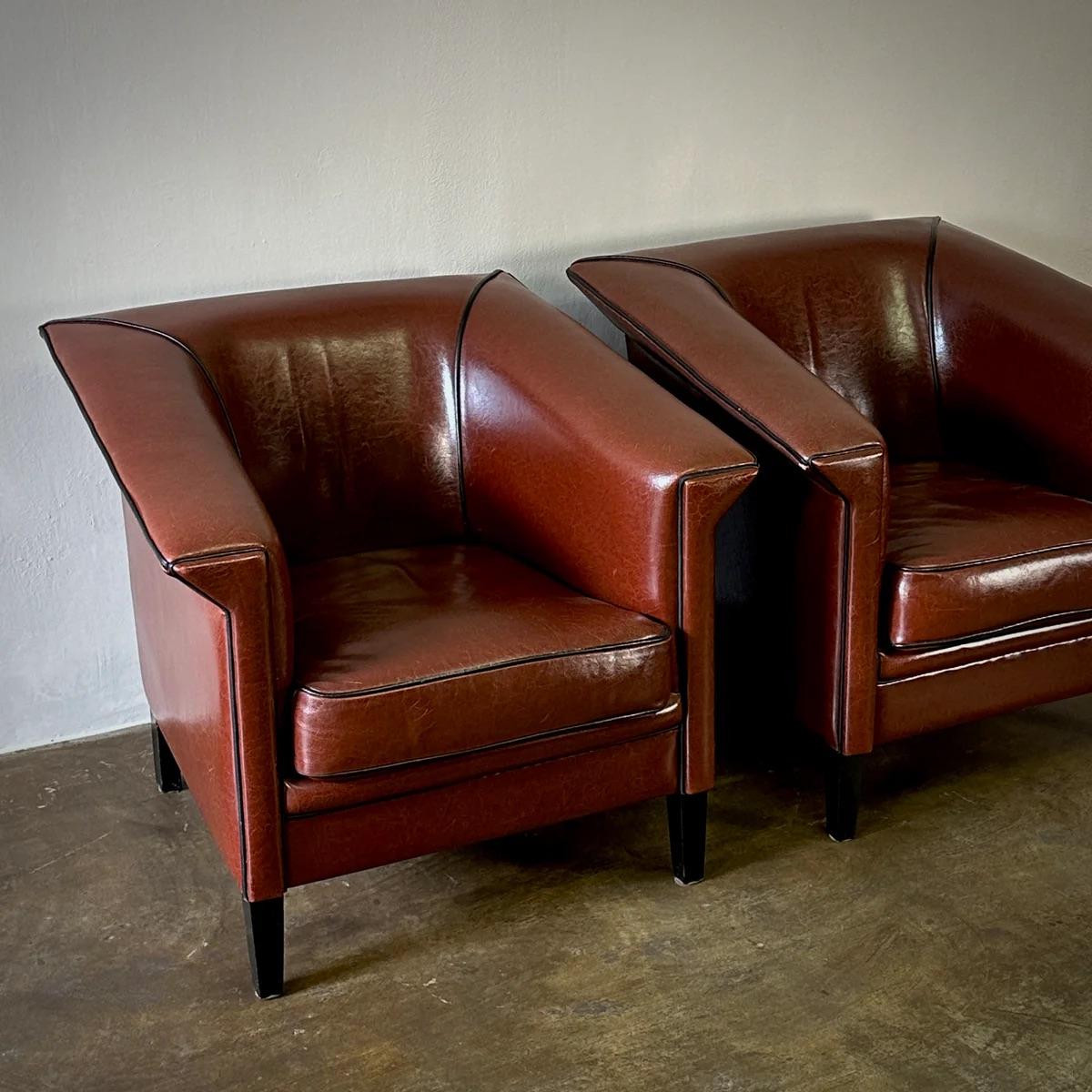 Late 20th Century Pair of Leather Club Chairs