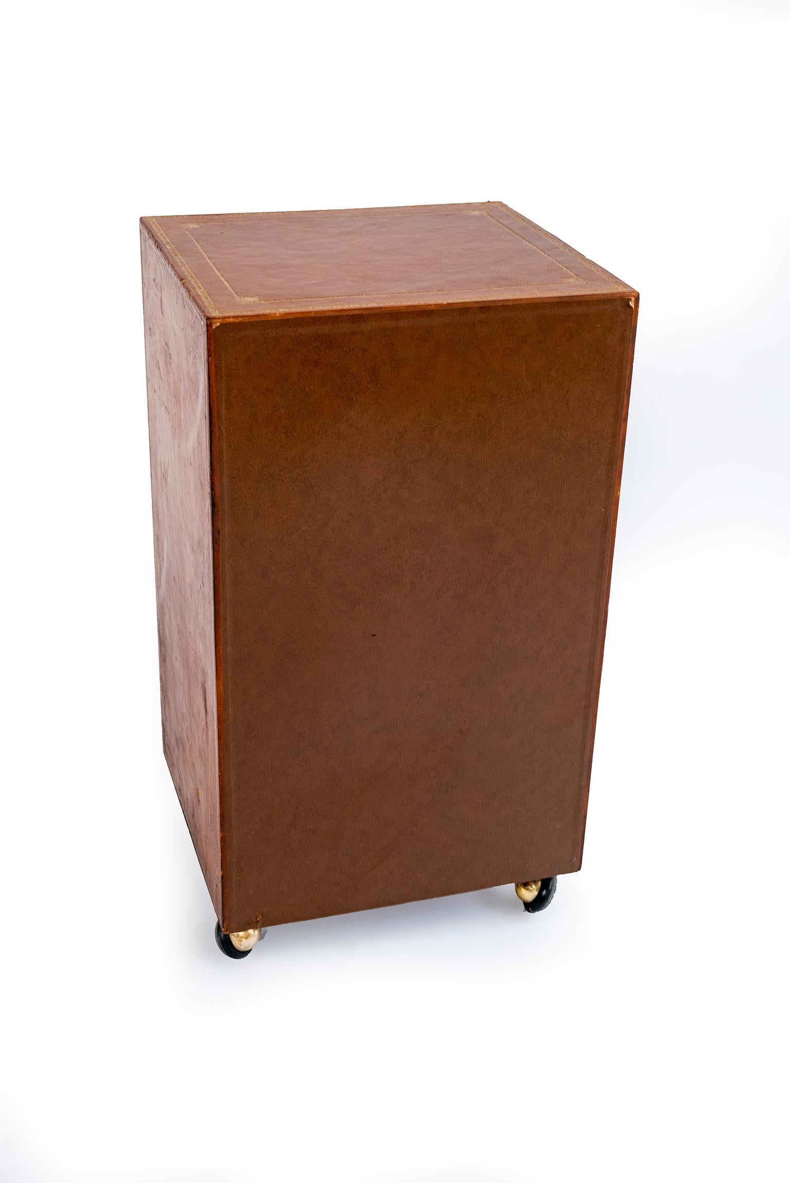 Pair of Leather Document Cabinets or Side Tables on Wheels For Sale 2