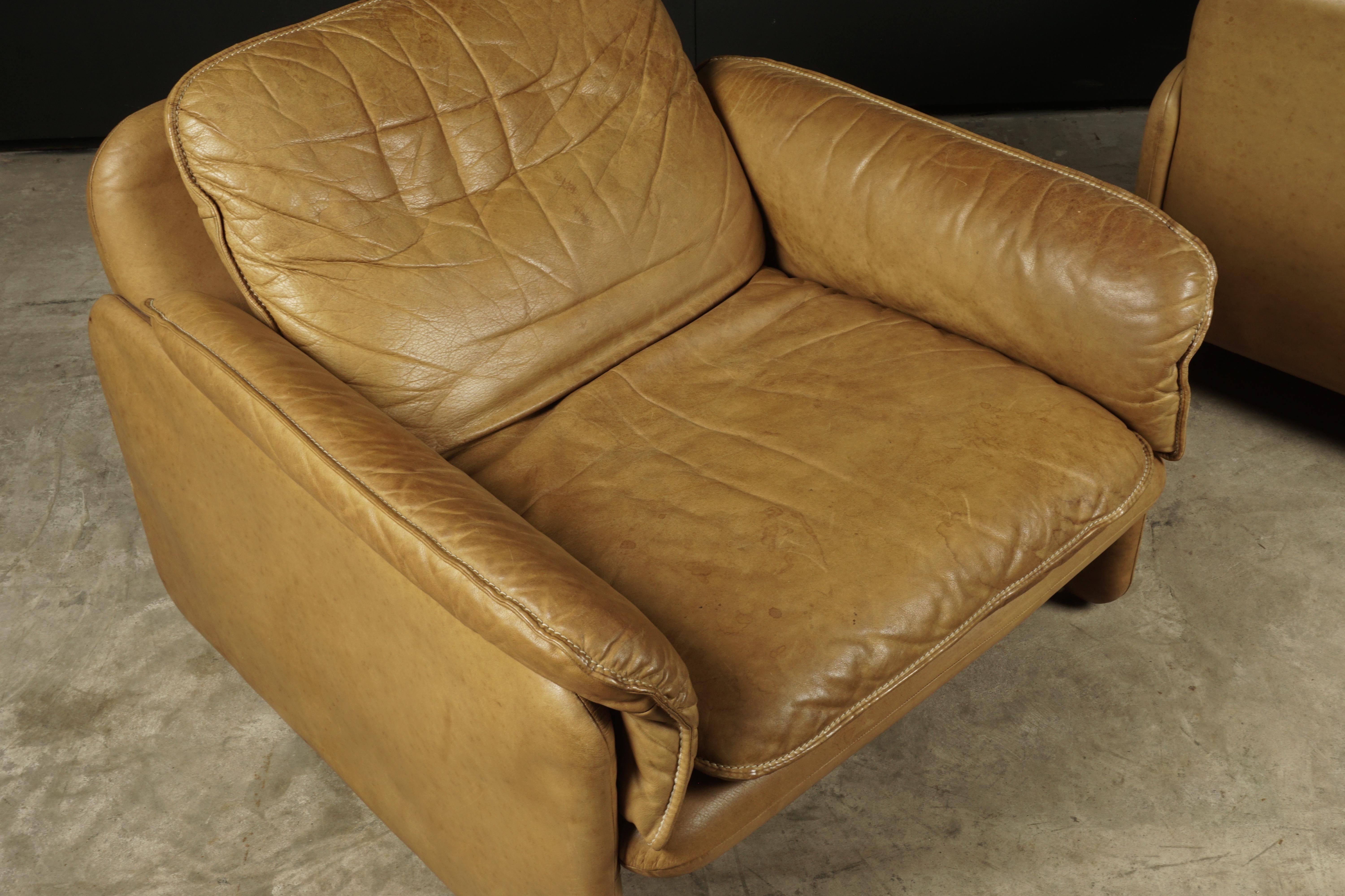 Vintage Pair of Leather DS61 De Sede Lounge Chairs, from Switzerland, circa 1980 1