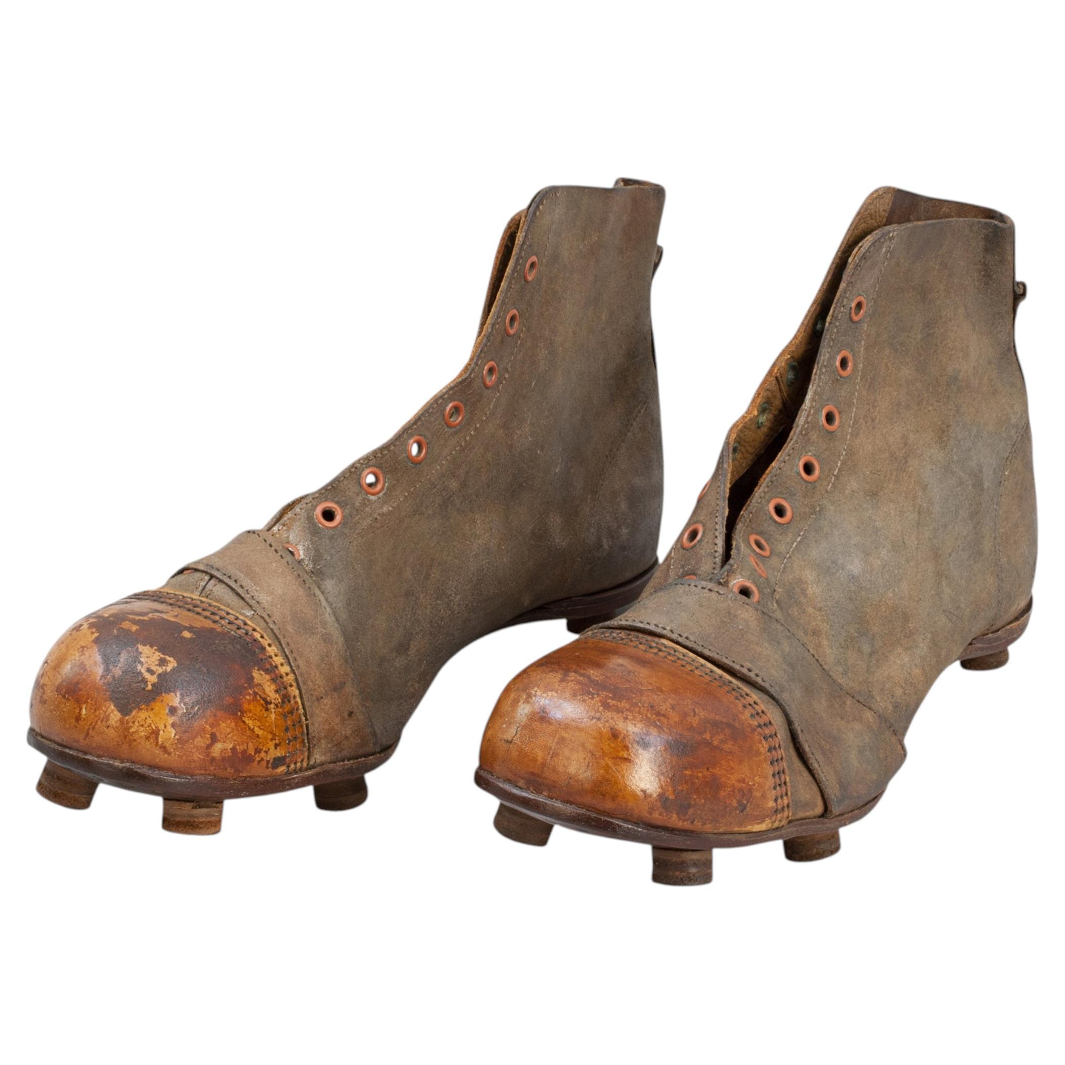 Paire de chaussures de football en cuir