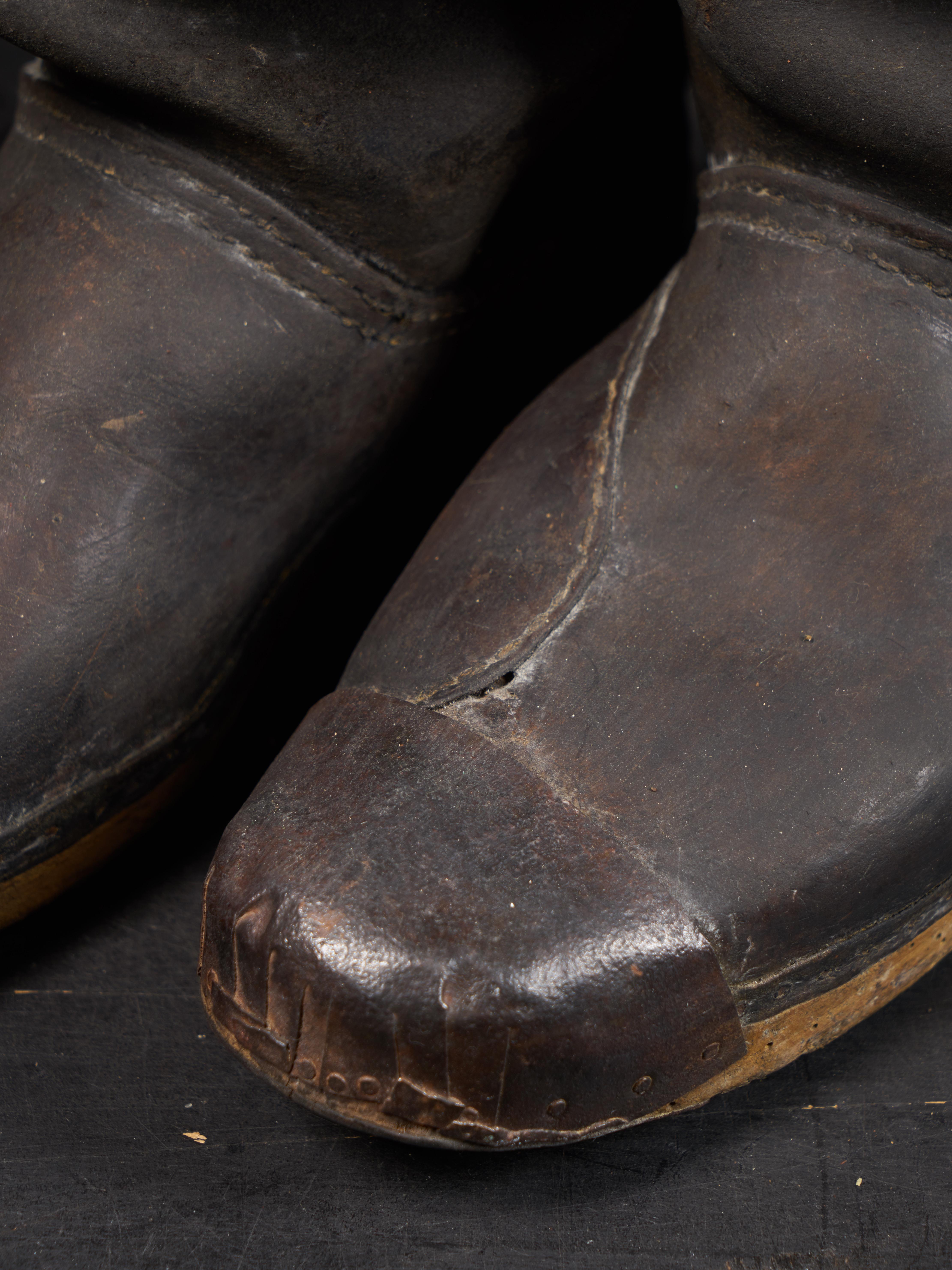 Pair of Leather High Working Boots with Iron Reenforced Soles In Distressed Condition In Leuven , BE