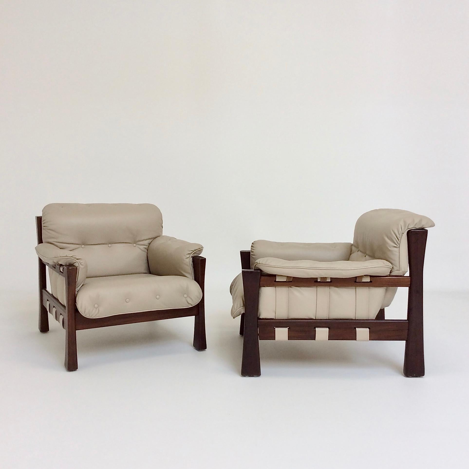 Pair of Leather Brazilian Armchairs, circa 1970 7