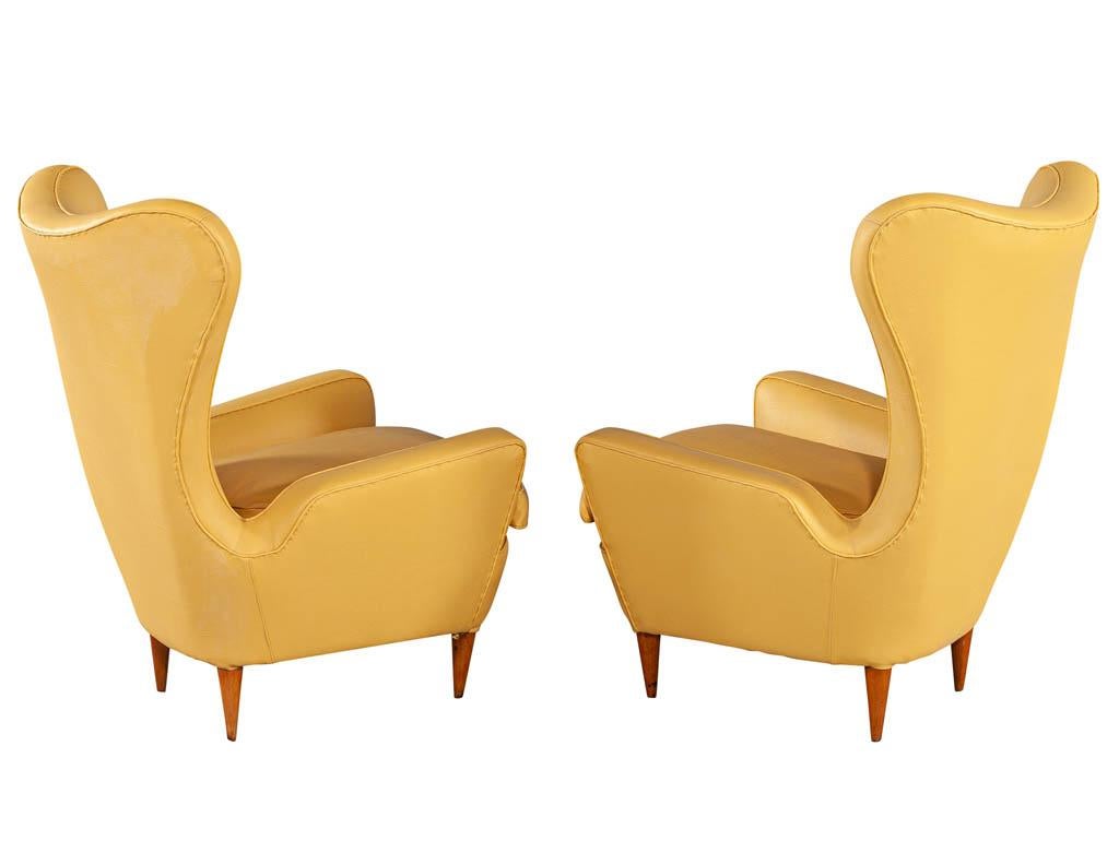 Pair of Leather Italian Lounge Chairs Attributed to Paolo Buffa In Good Condition For Sale In North York, ON