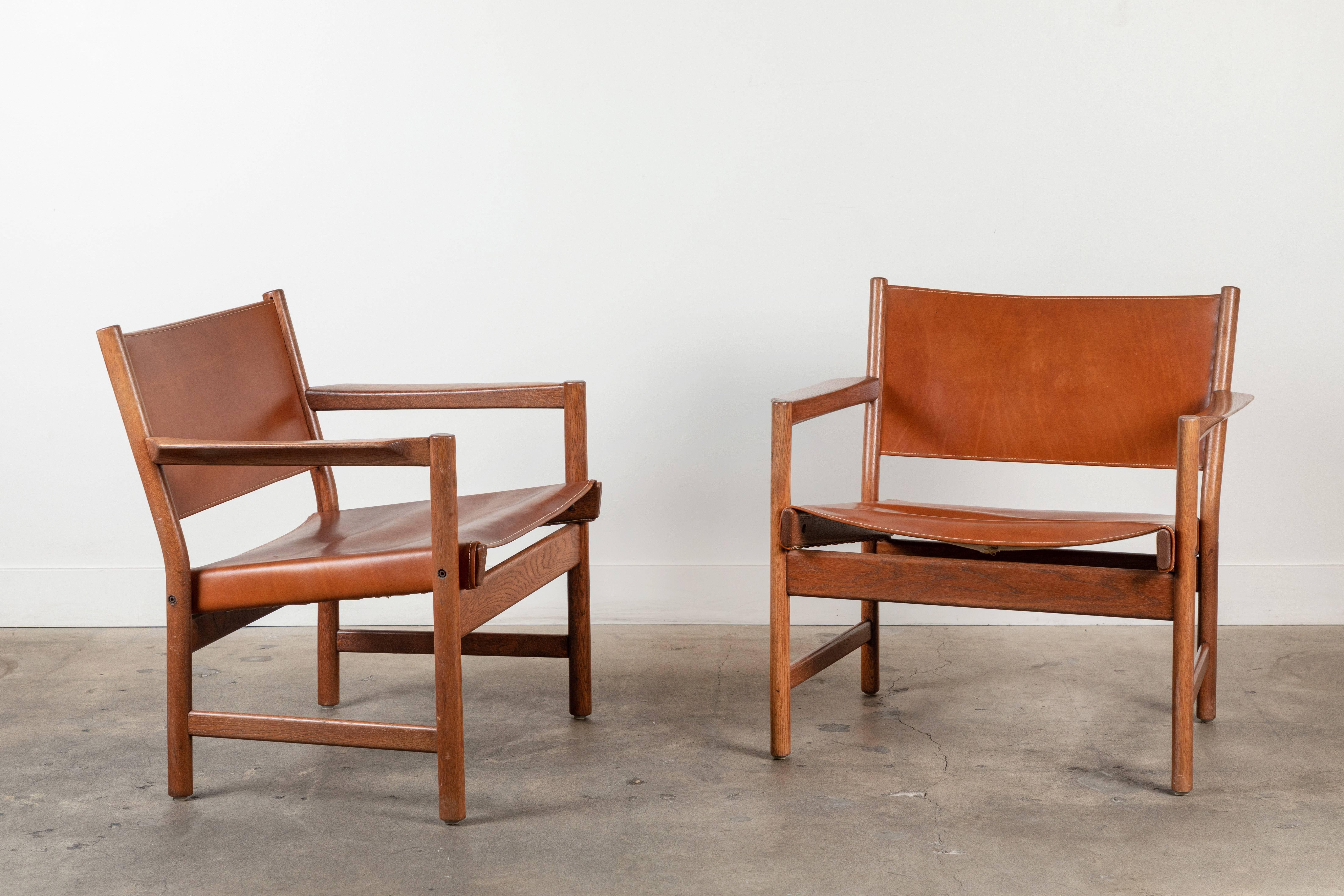 Mid-Century Modern Pair of Leather Lounge Chairs Attributed to Gunnar Myrstrand