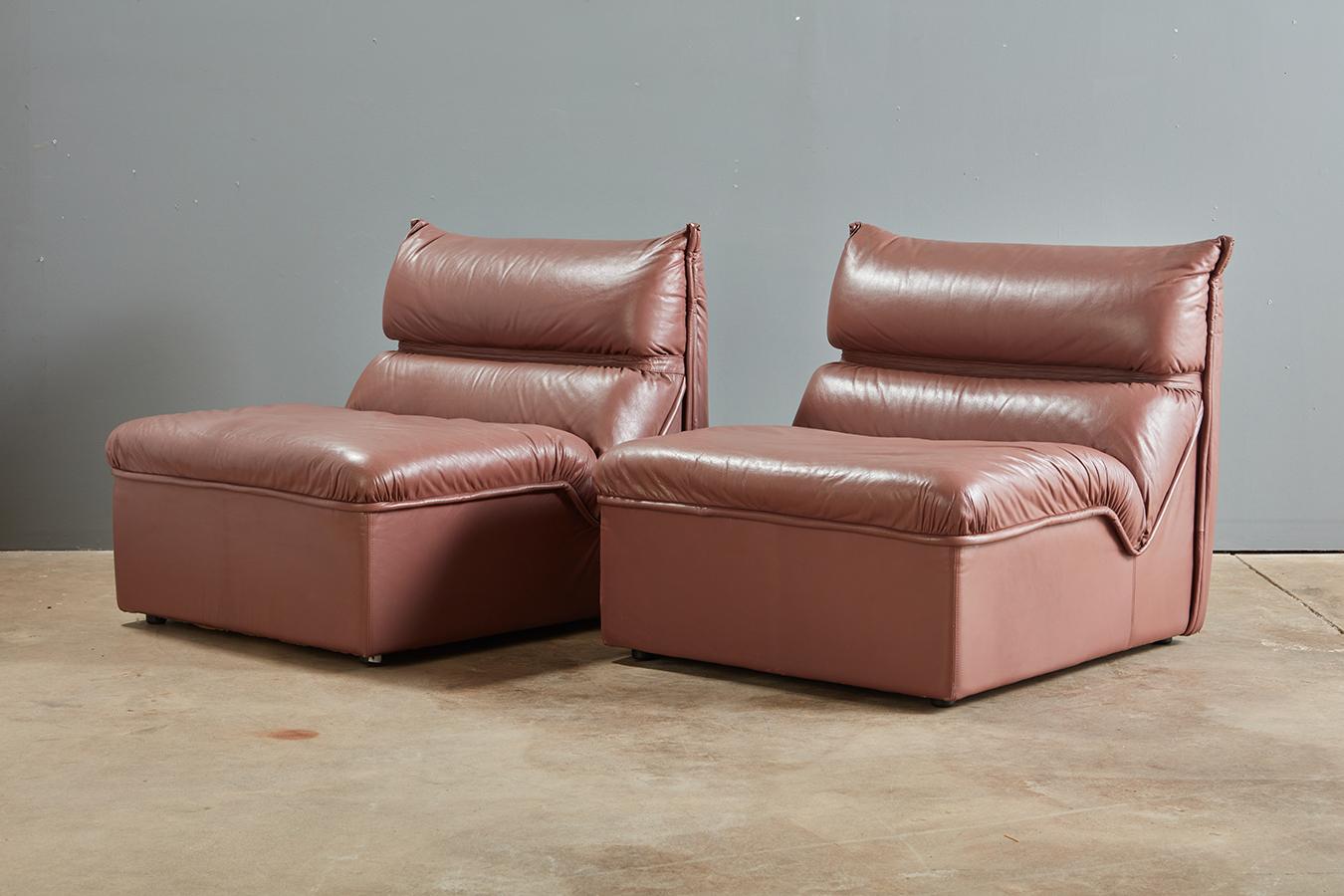 Pair of Leather Lounge Chairs by Guido Faleschini, I4 Mariani for Pace 2