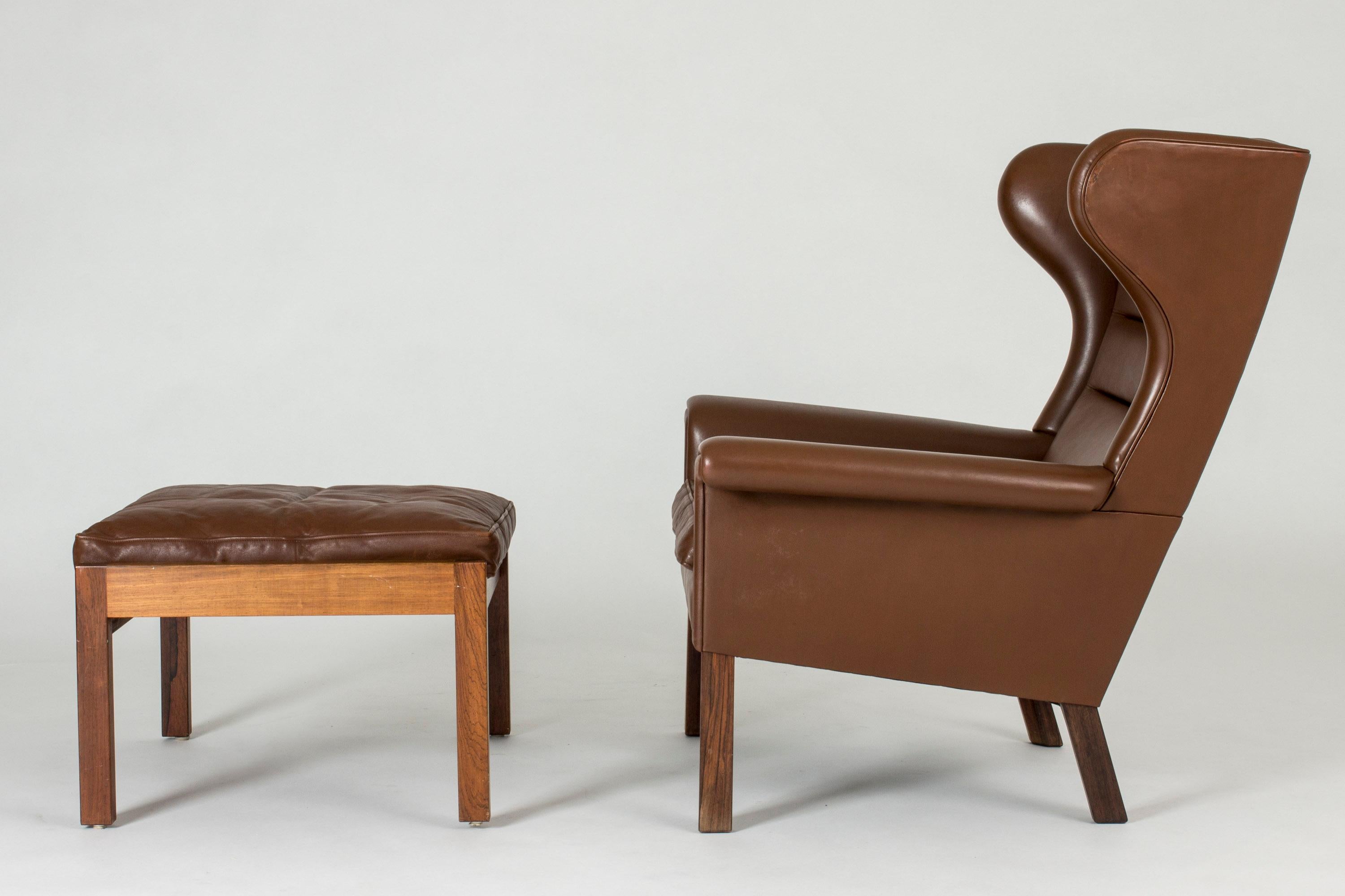 Mid-20th Century Pair of Leather Lounge Chairs by Hans J. Wegner for AP Stolen