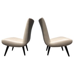 Pair of Leather Lounge Chairs in the Style of Jens Risom