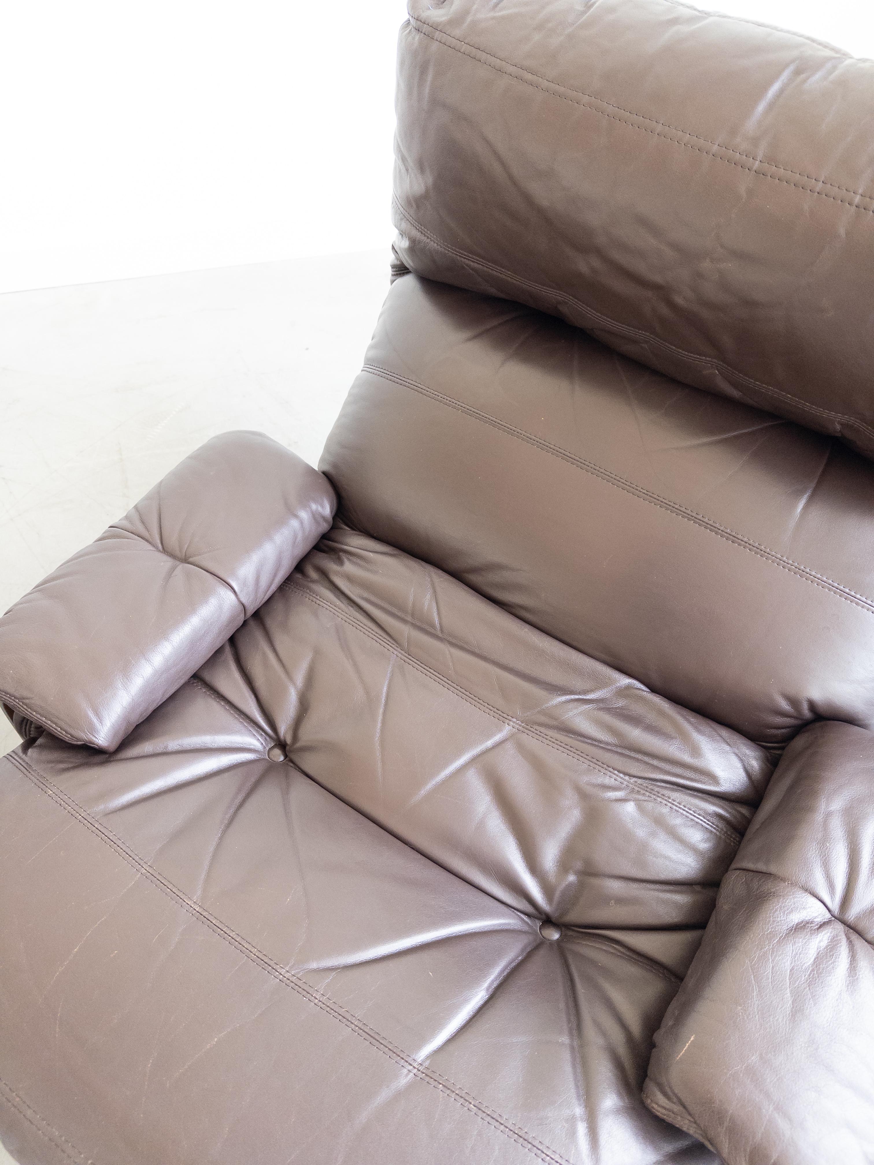 Paar Marsala-Loungesessel aus Leder von Michel Ducaroy für Ligne Roset, Paar (Ende des 20. Jahrhunderts) im Angebot