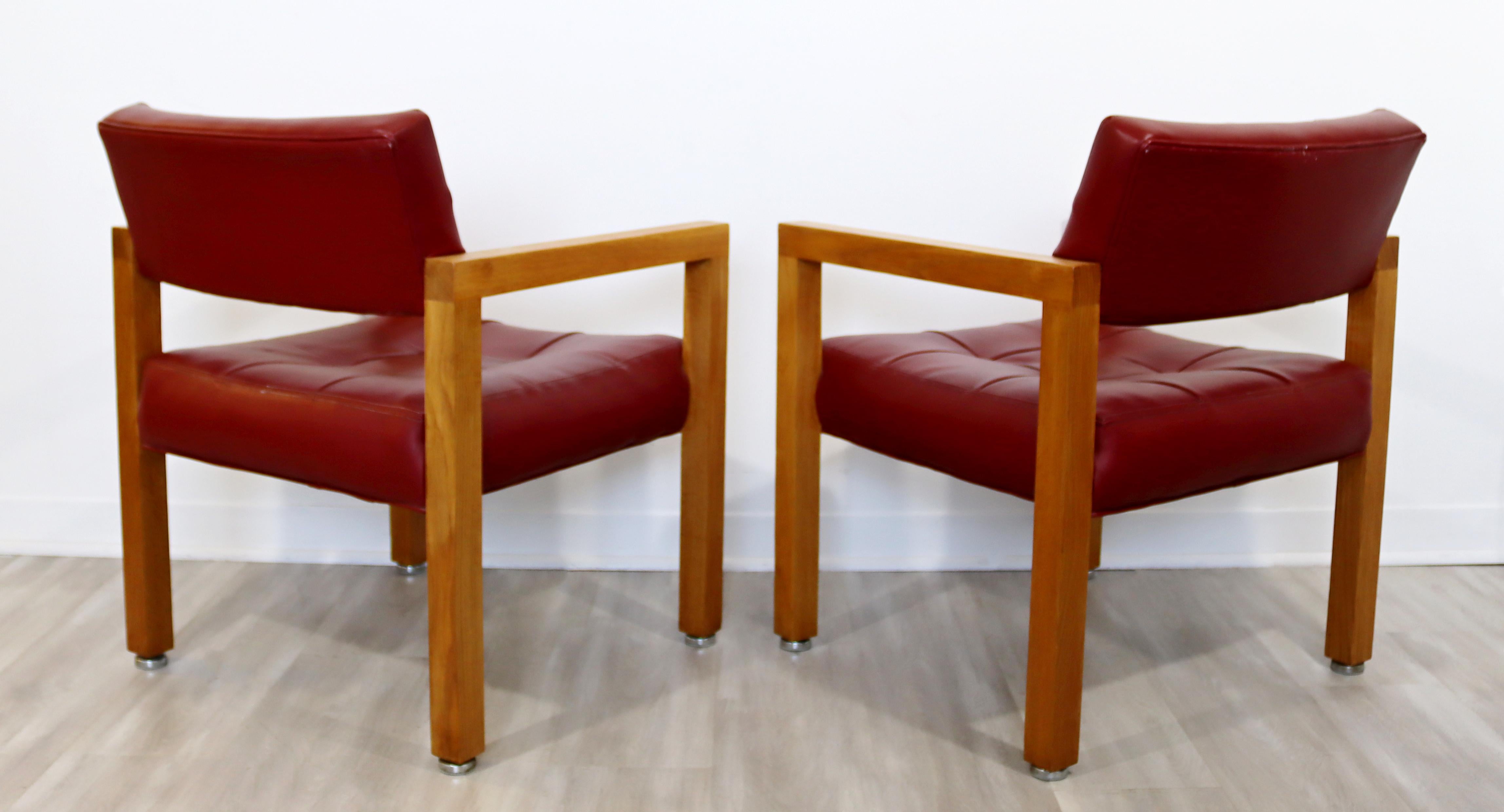 Pair of Leather Mid-Century Modern Milo Baughman for Thayer Coggin Chairs In Good Condition In Keego Harbor, MI