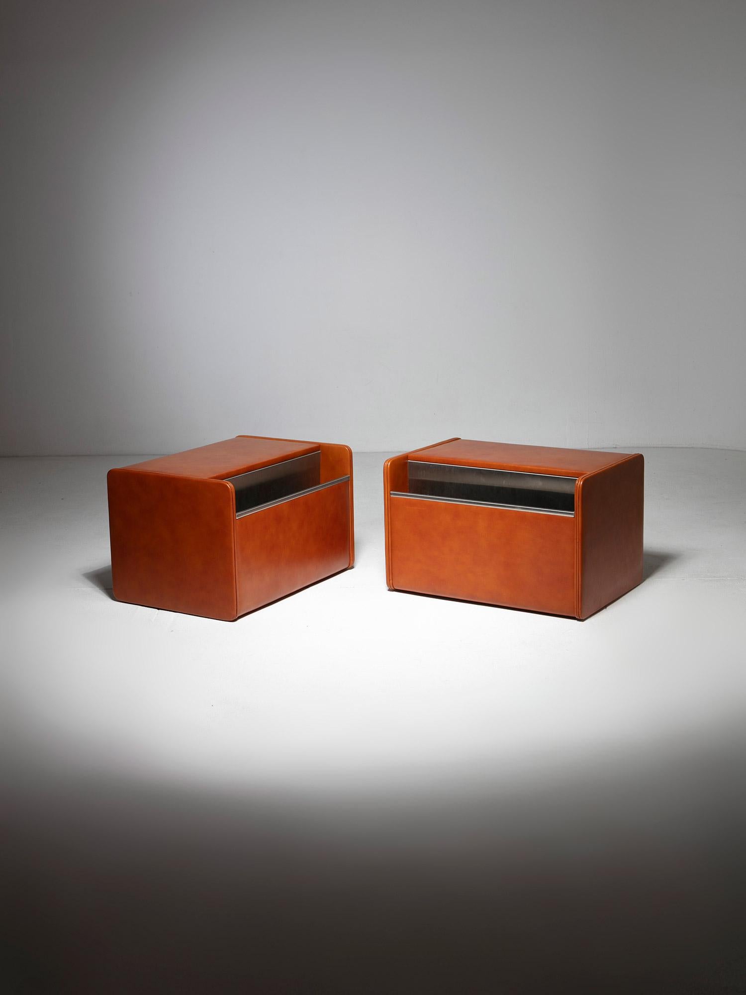 Mid-20th Century Pair of Leather Night Stands by Luigi Massoni for Poltrona Frau, Italy, 1960s For Sale