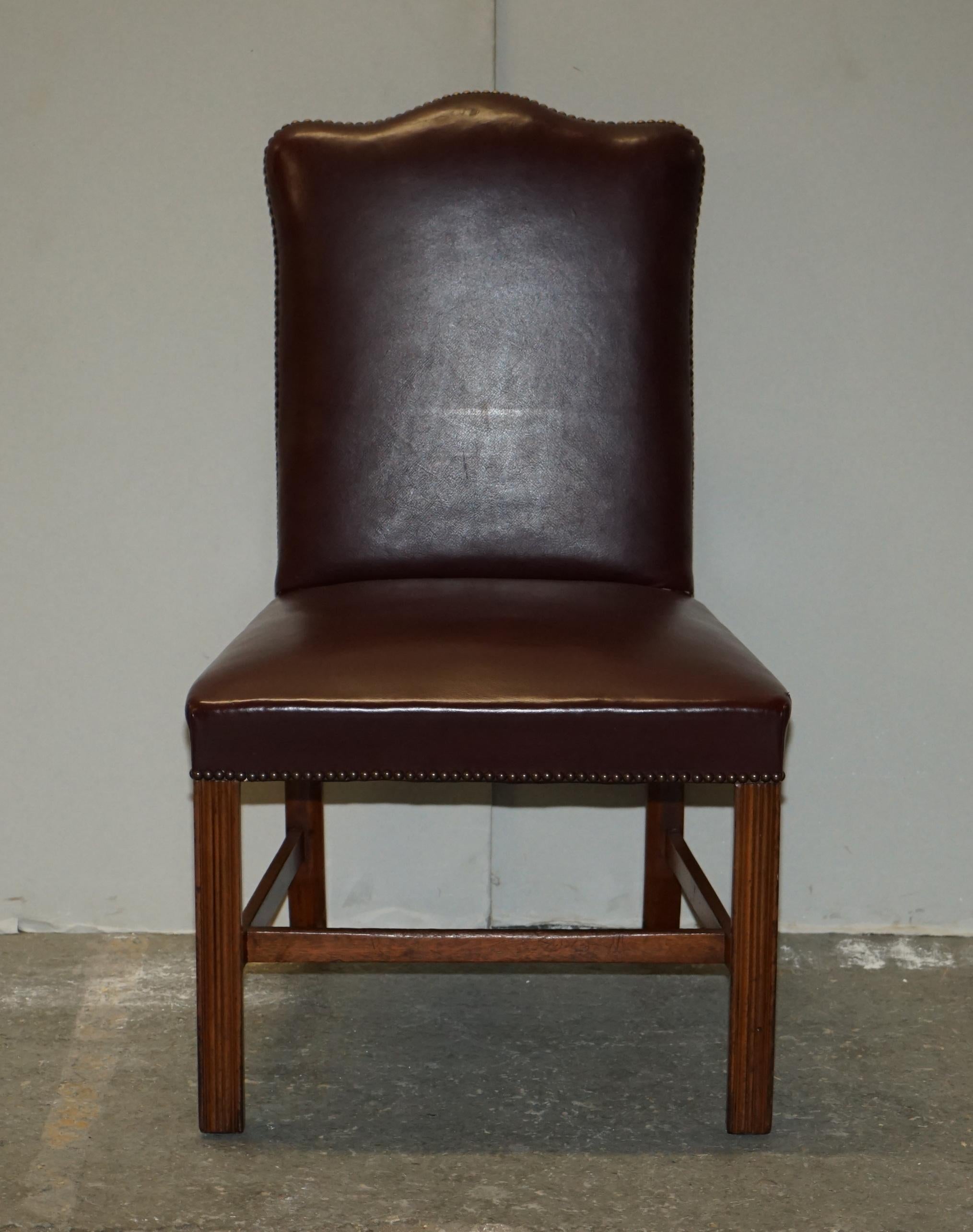 Anglais Paire de chaises de coiffeuse en cuir provenant de l'Hôte d'une famille de PRINCESS DIANA en vente
