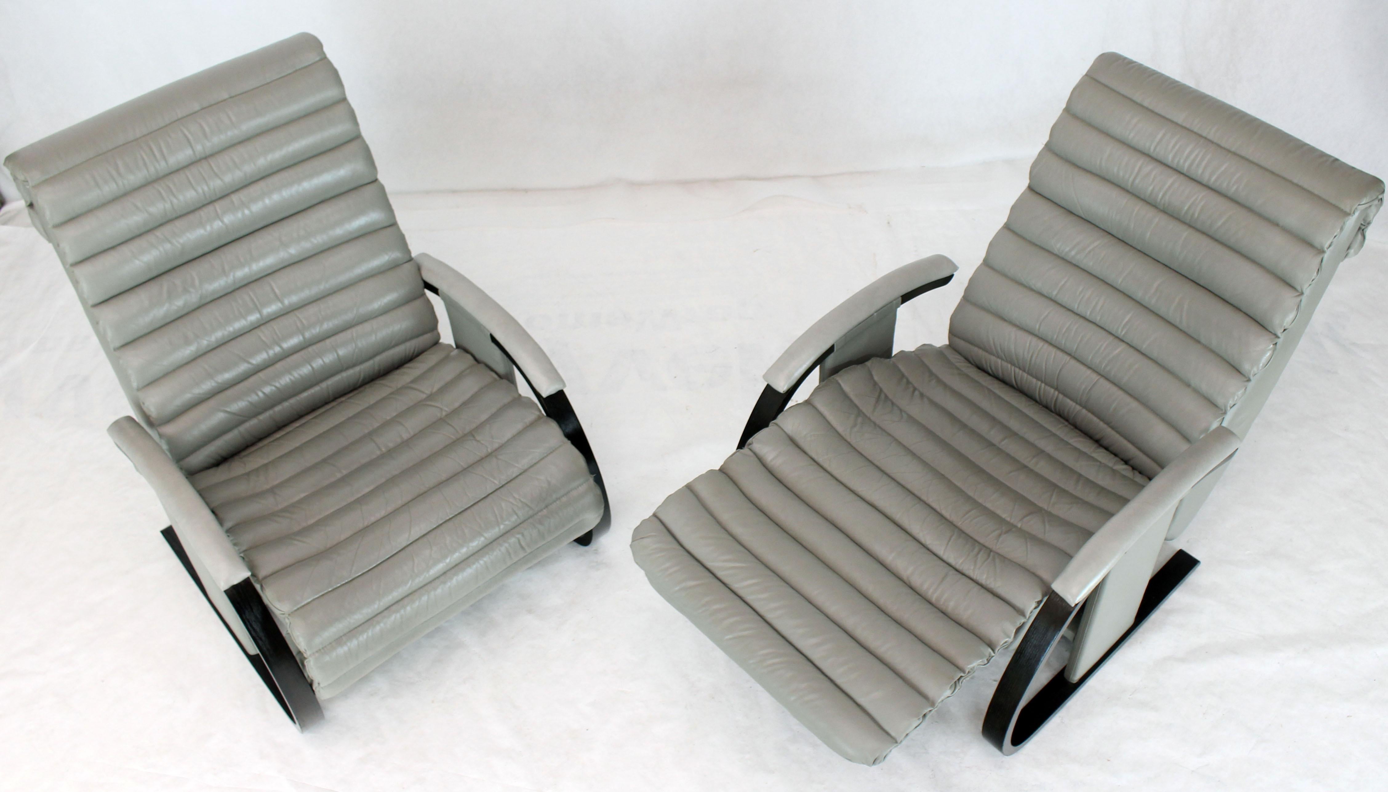 20th Century Pair of Leather Ribbed Upholstery Reclining Lounge Chairs Bent Wood Tank Style For Sale