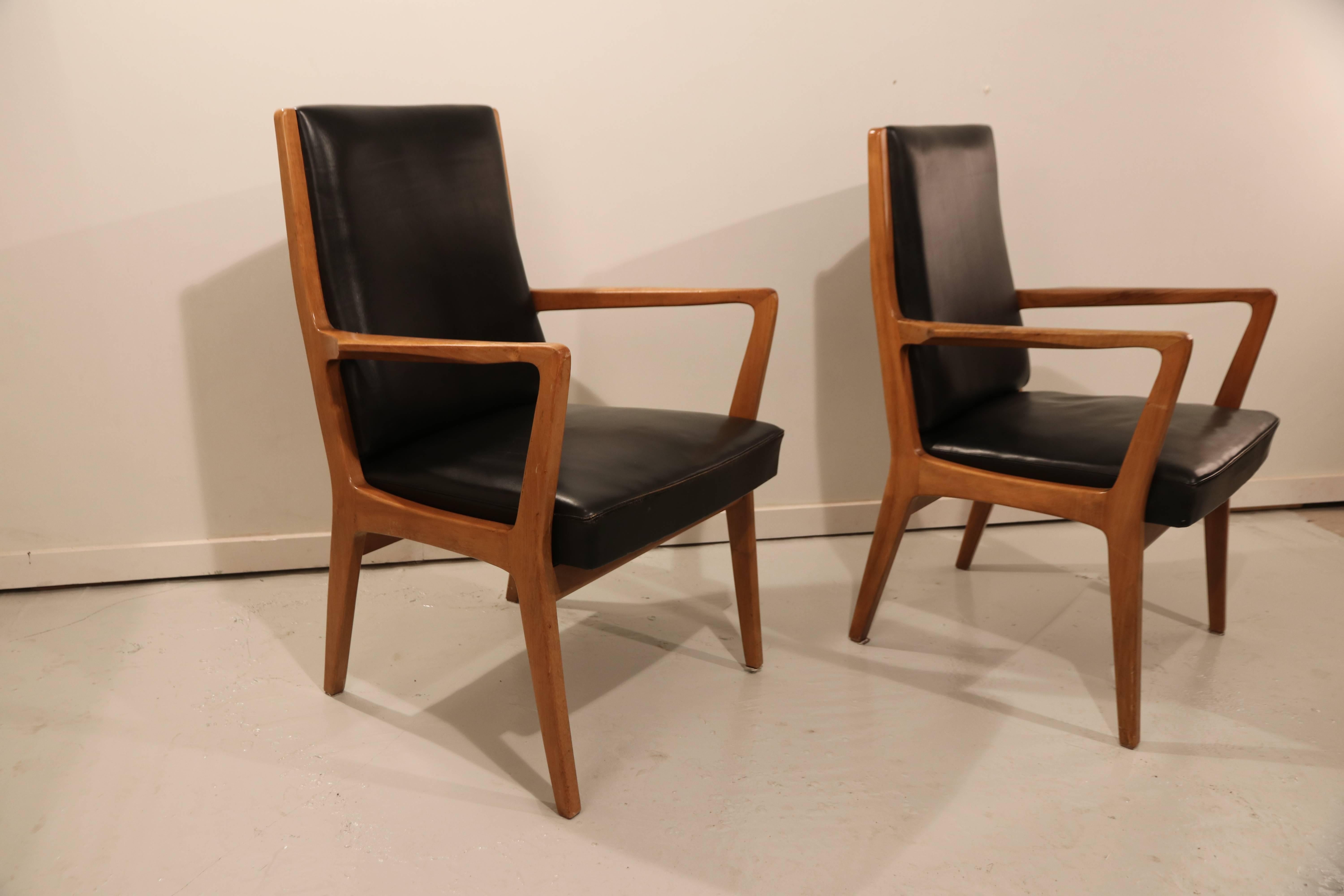 Mid-20th Century Pair of Leather Scandinavian Style Design Side Chairs For Sale
