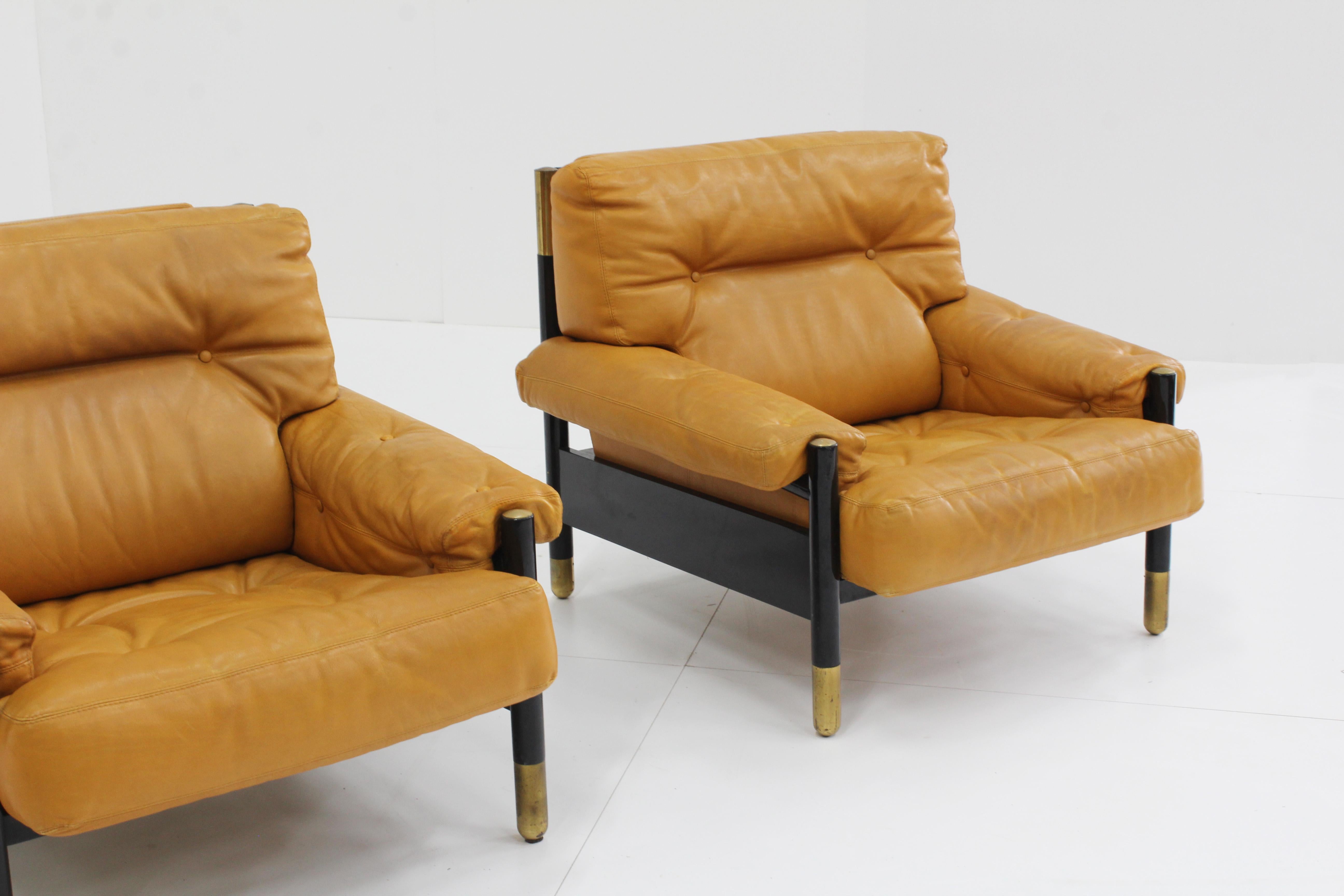 Italian Pair of Leather Sella Armchairs by Carlo de Carli for Sormani, Italy, 1960s